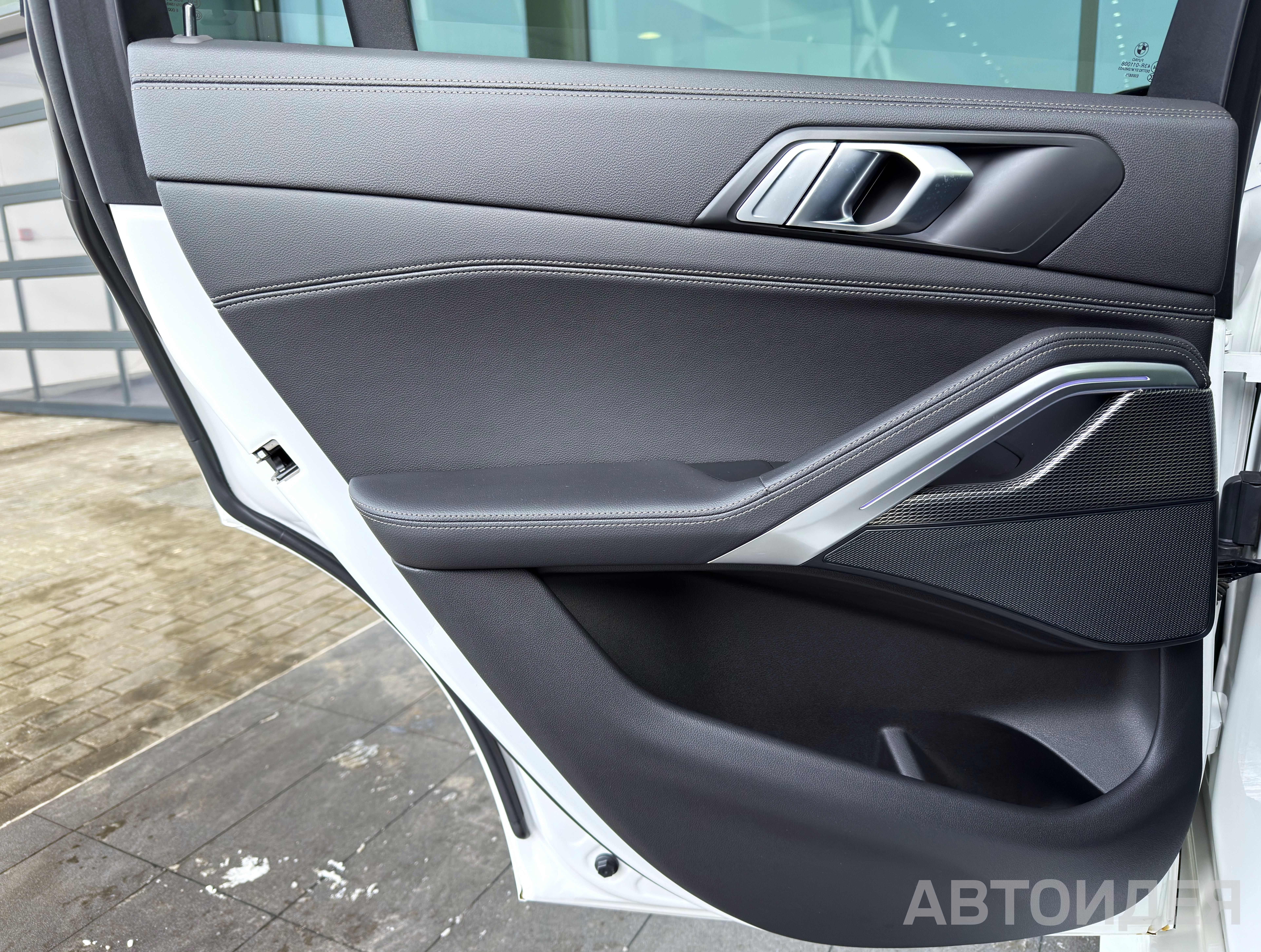 BMW X6 xDrive40d Белый Минерал металлик фото 14