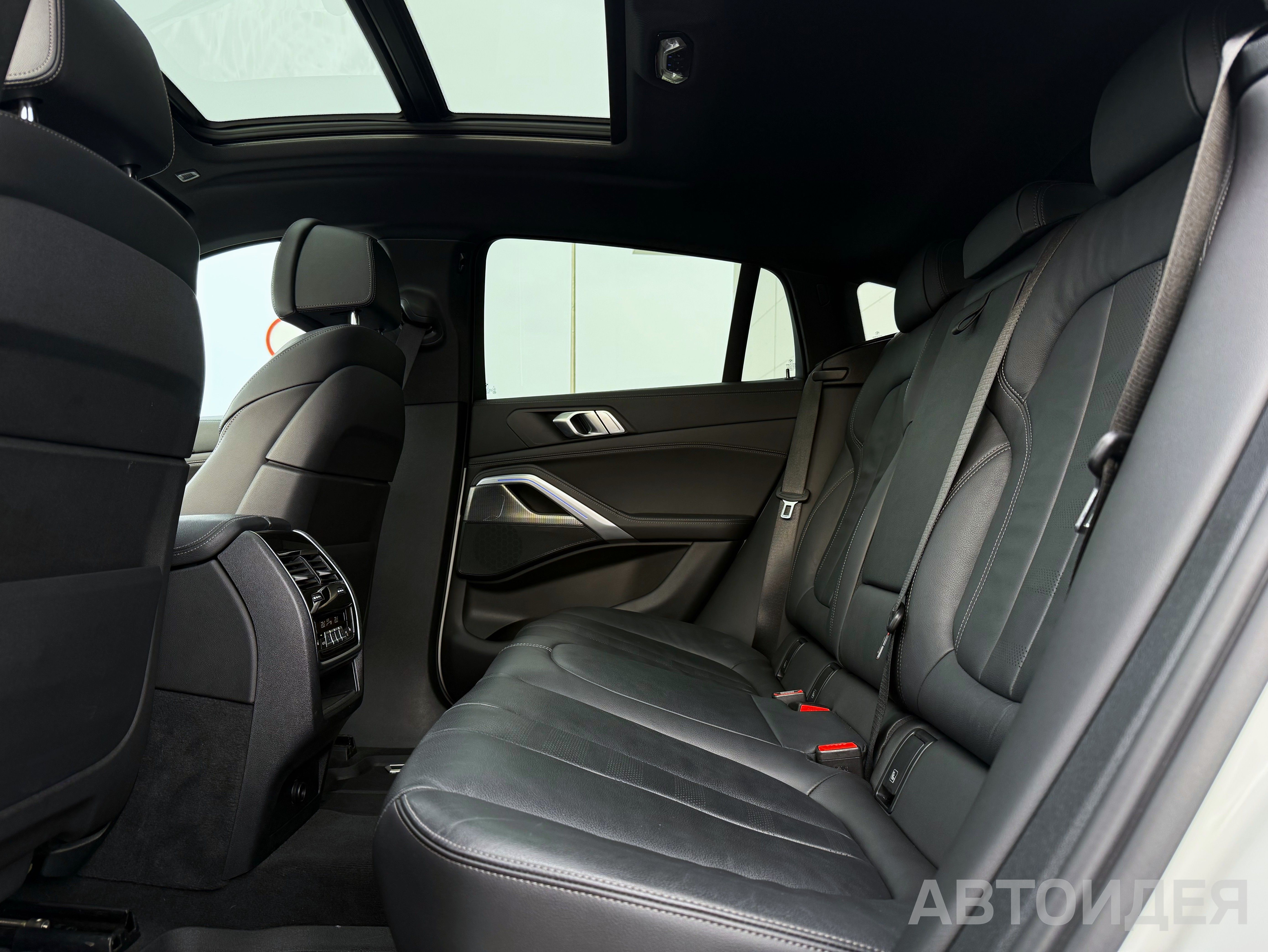 BMW X6 xDrive40d Белый Минерал металлик фото 15