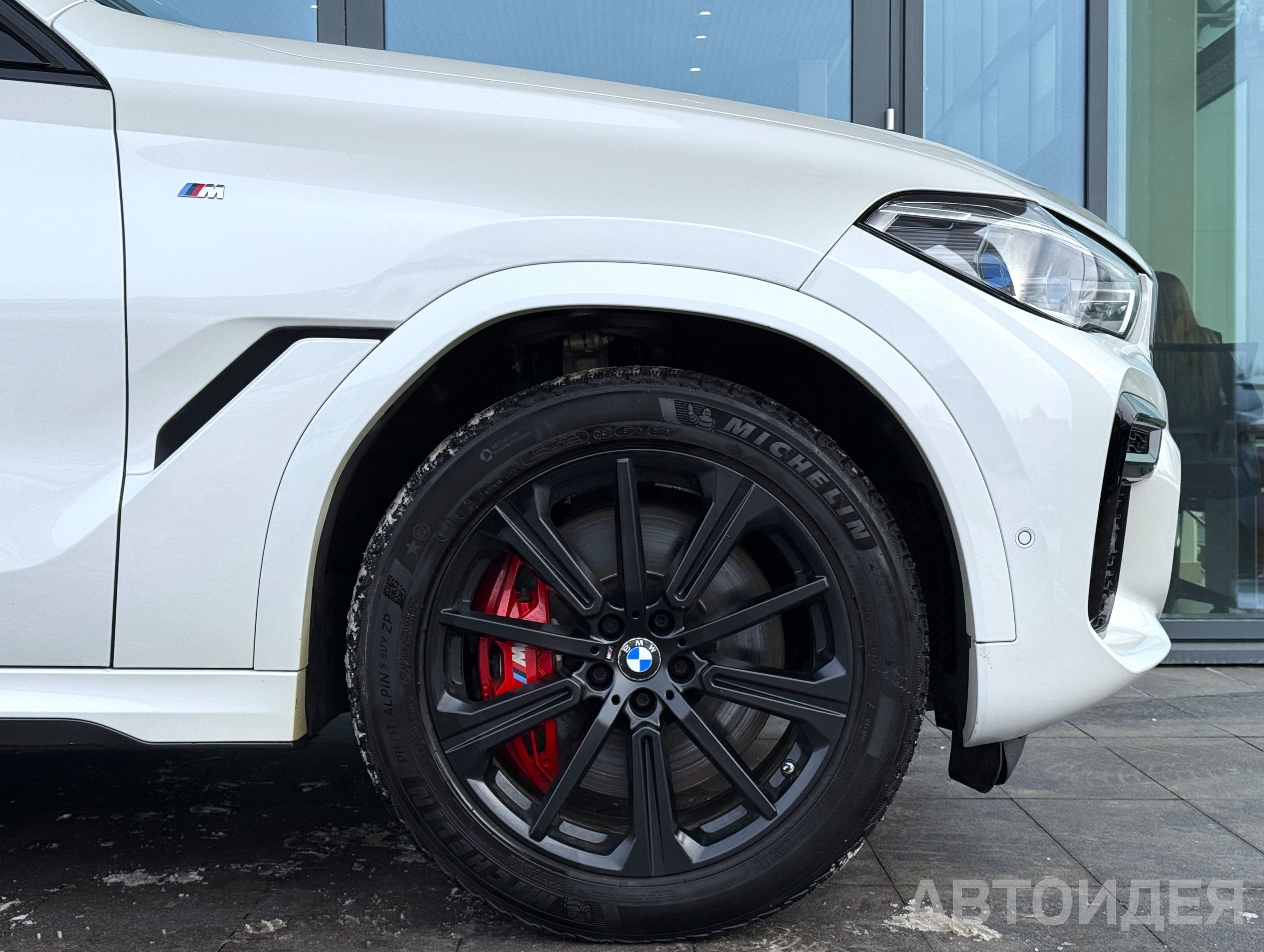 BMW X6 xDrive40d Белый Минерал металлик фото 29