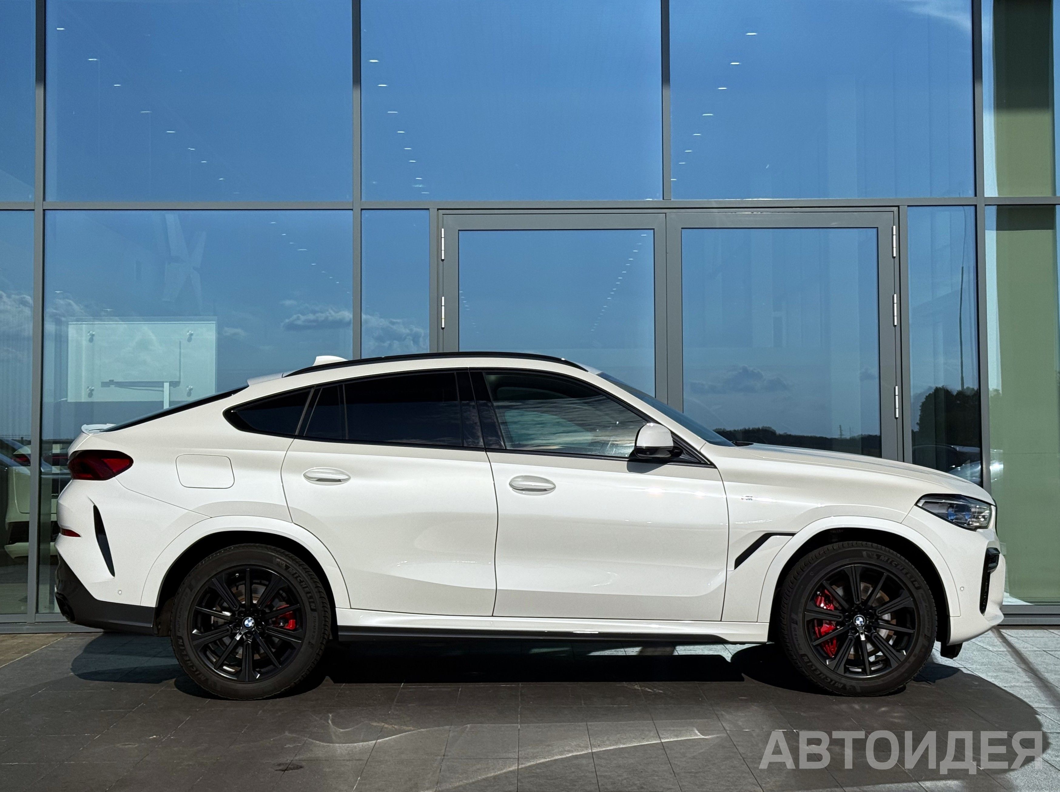 BMW X6 xDrive40d Белый Минерал металлик фото 2