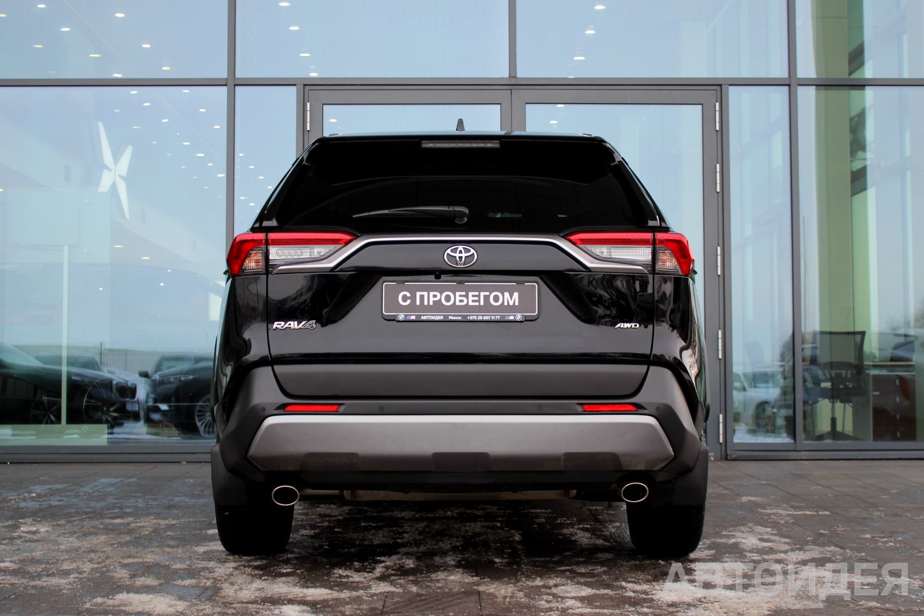 Toyota RAV4 фото 5