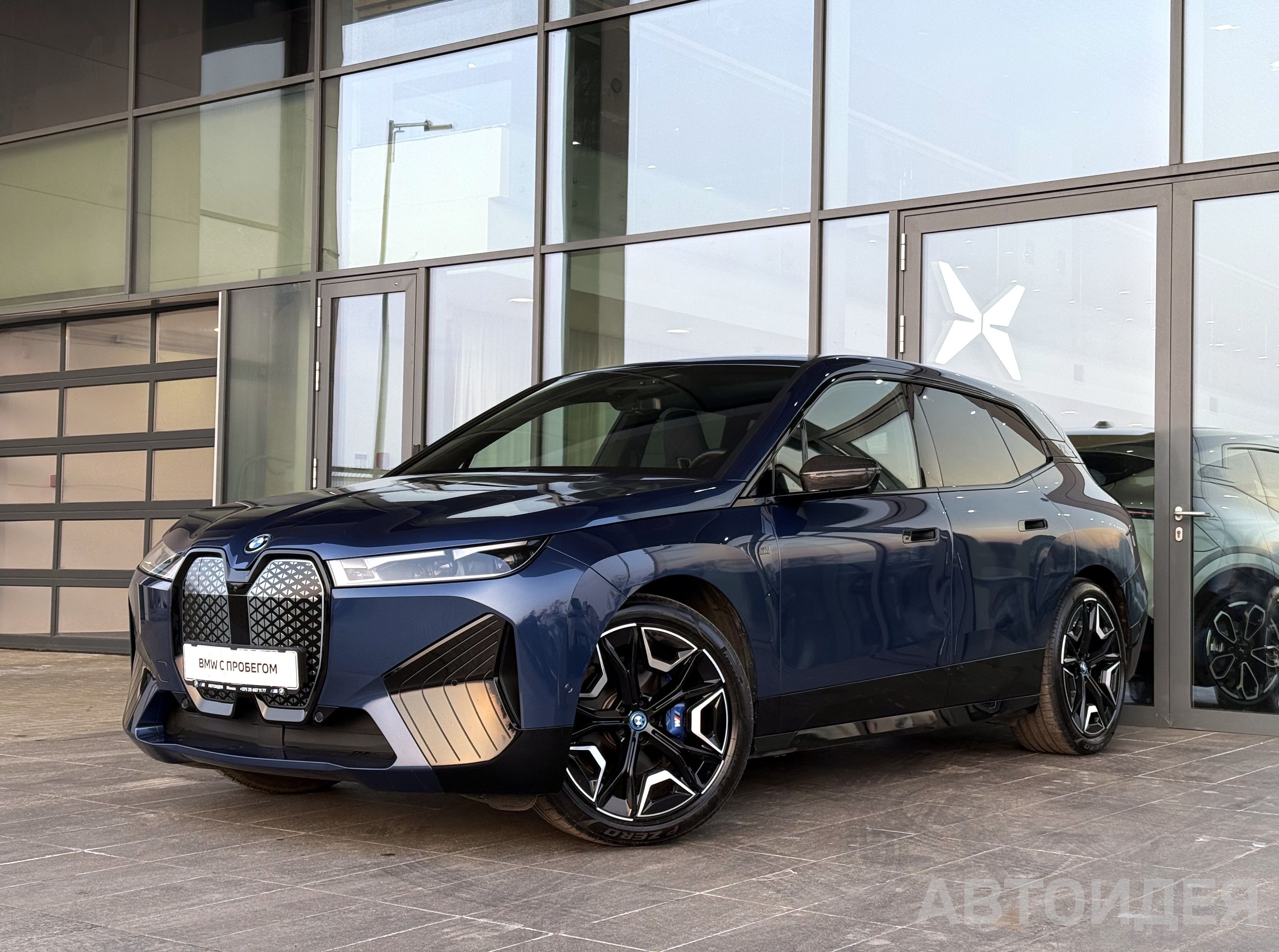 BMW i iX M60 Синий Фитоник металлик