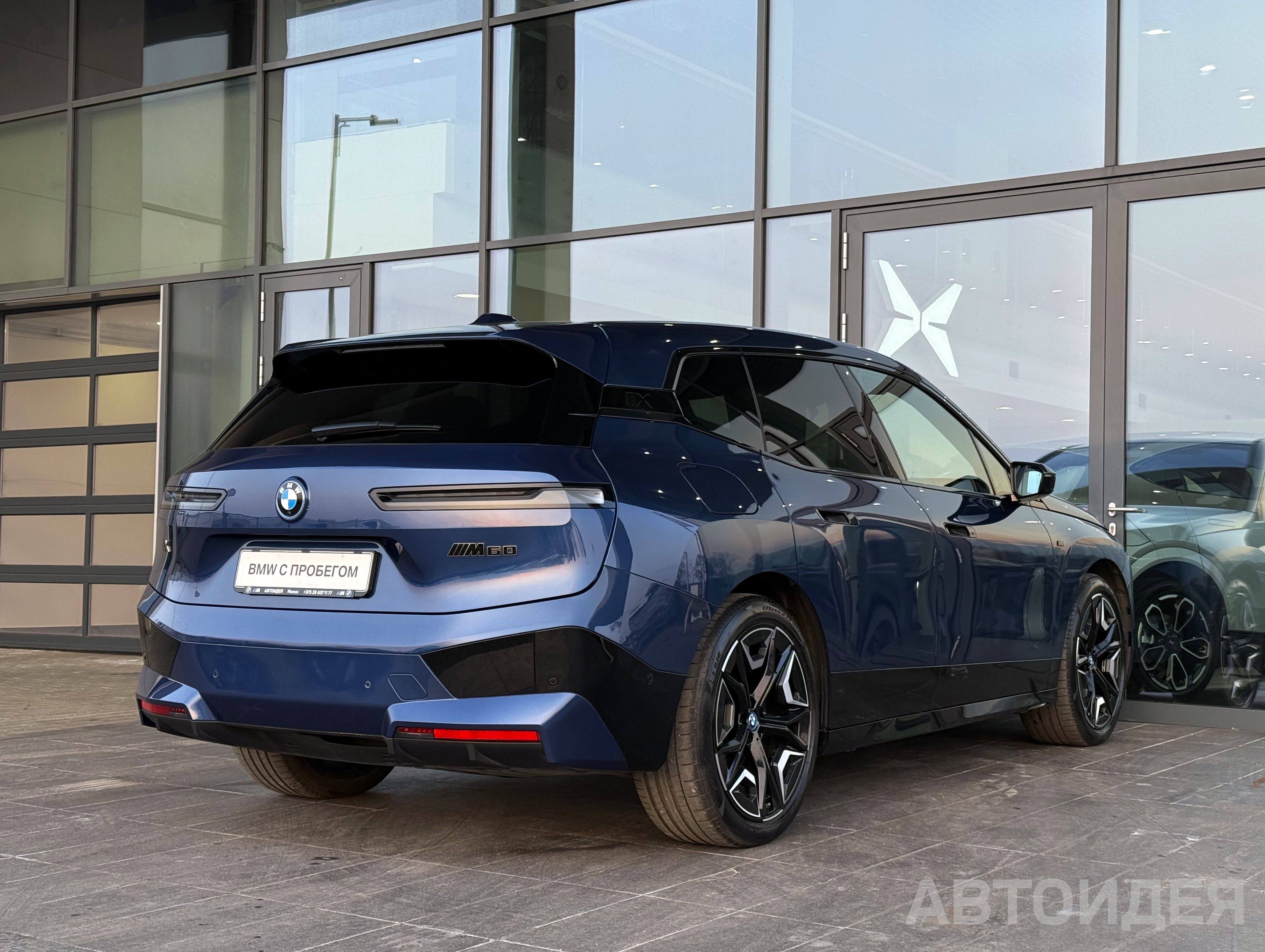 BMW i iX M60 Синий Фитоник металлик фото 3