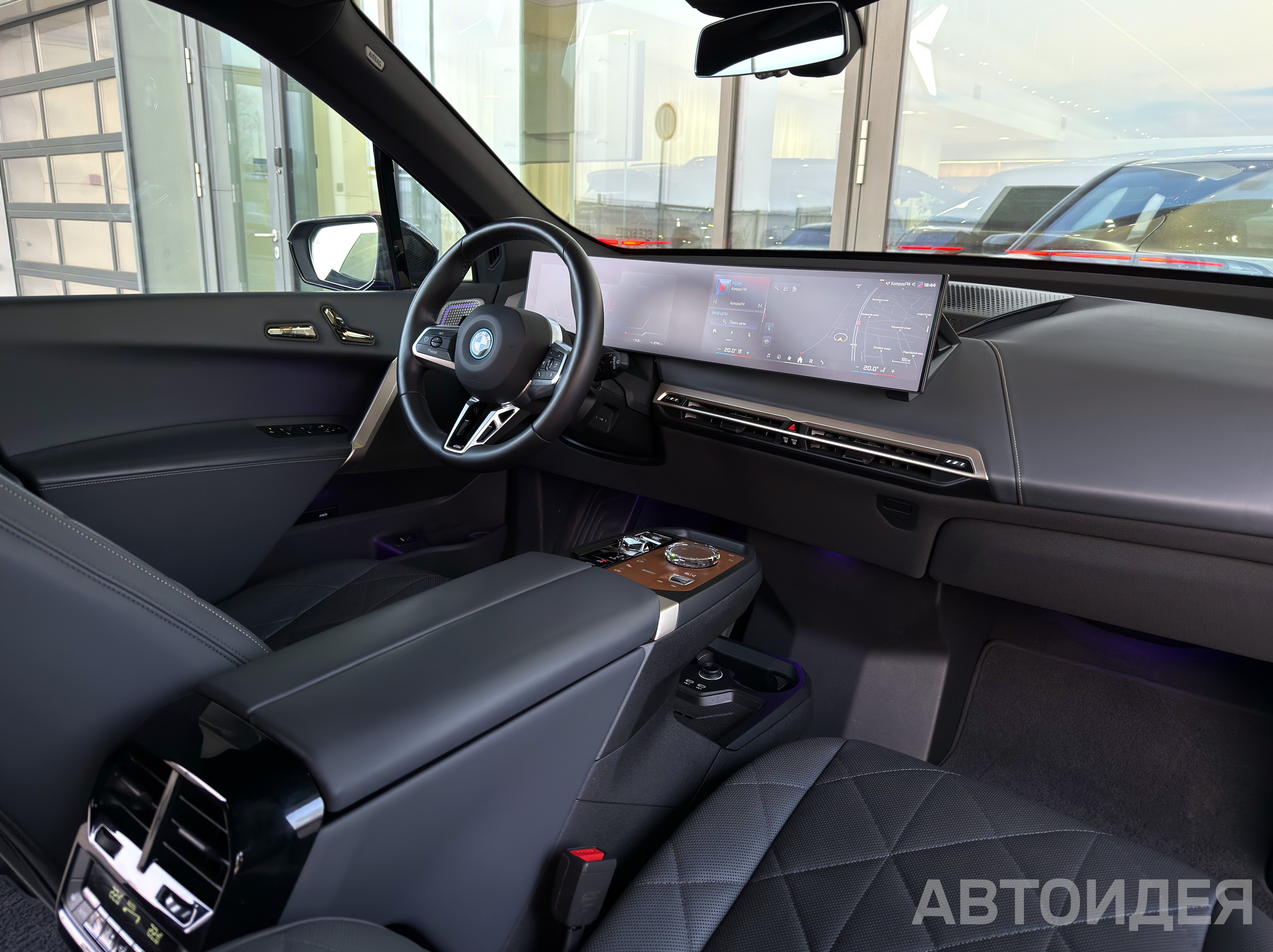 BMW i iX M60 Синий Фитоник металлик фото 5