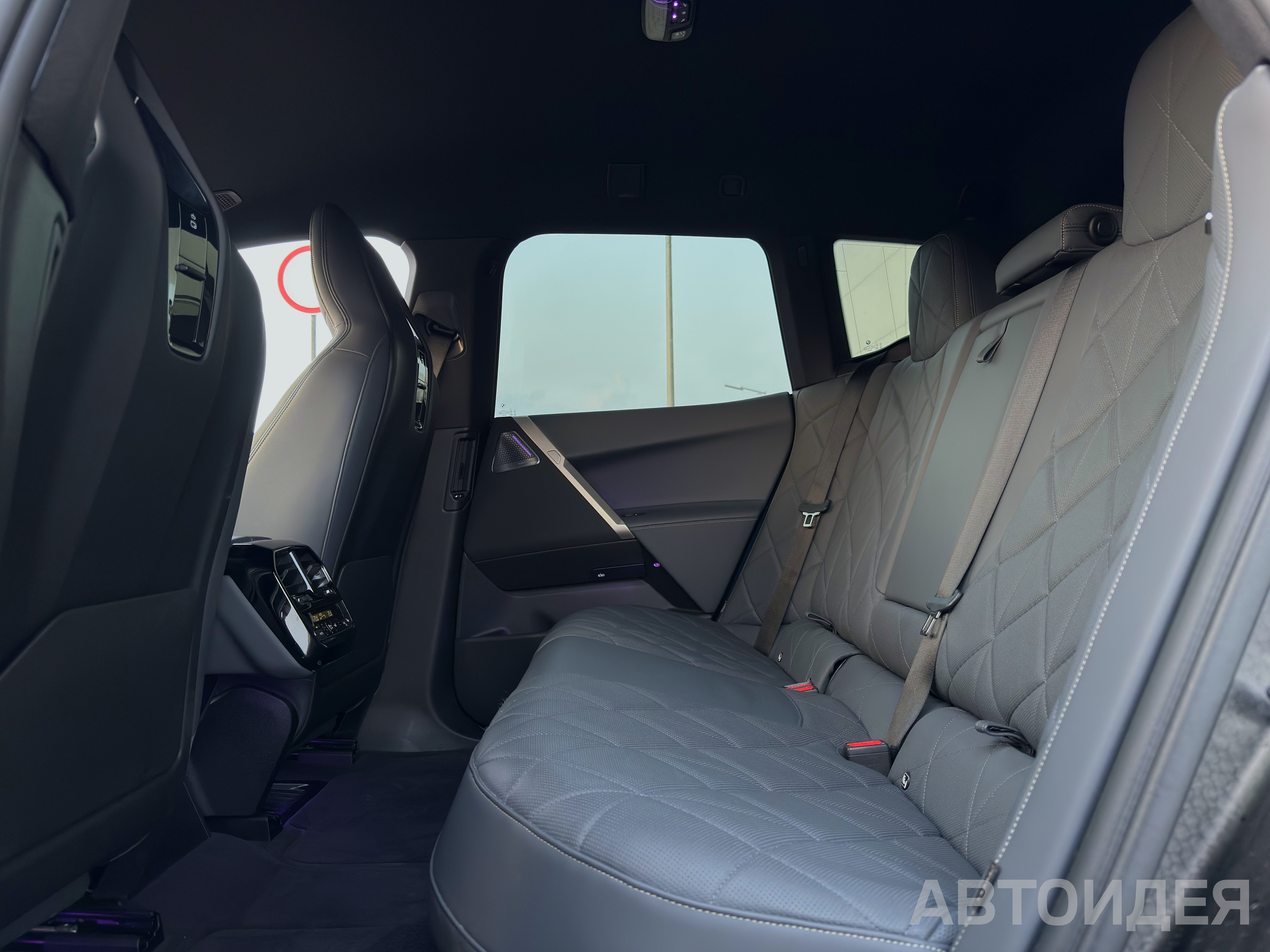 BMW i iX M60 Синий Фитоник металлик фото 14
