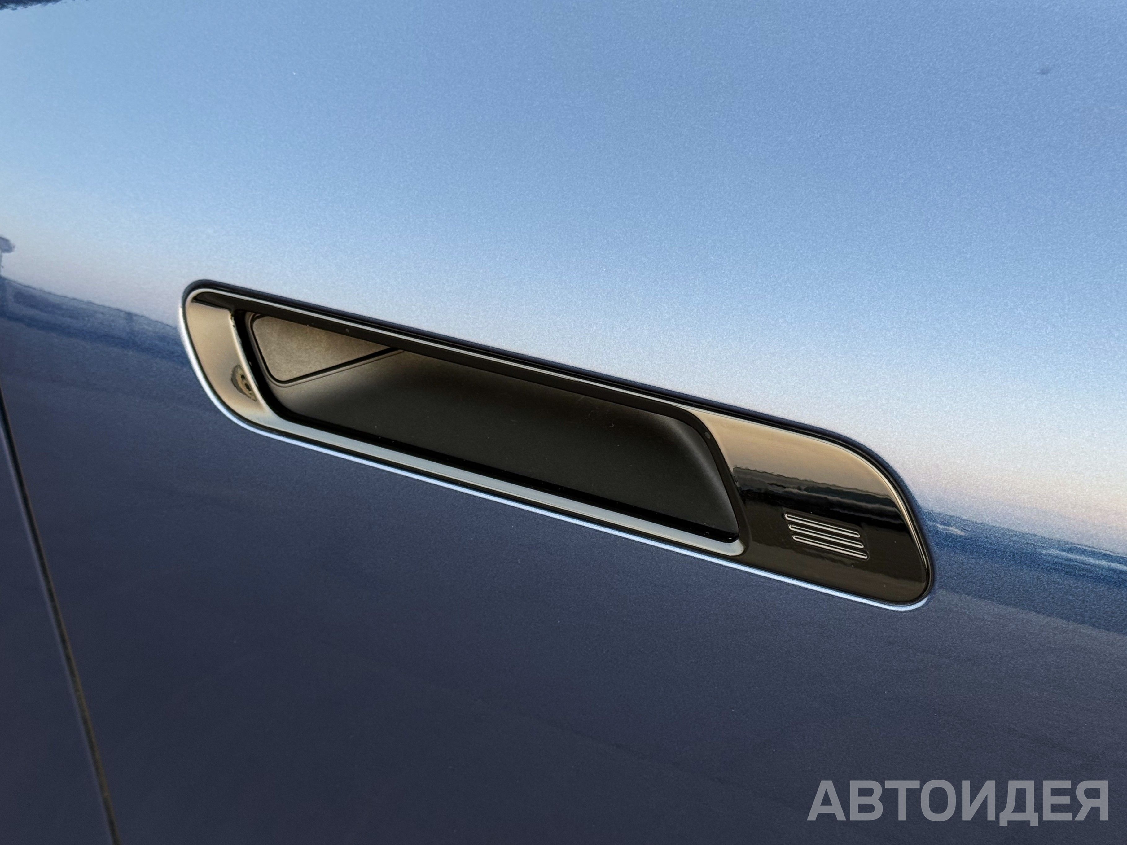 BMW i iX M60 Синий Фитоник металлик фото 27