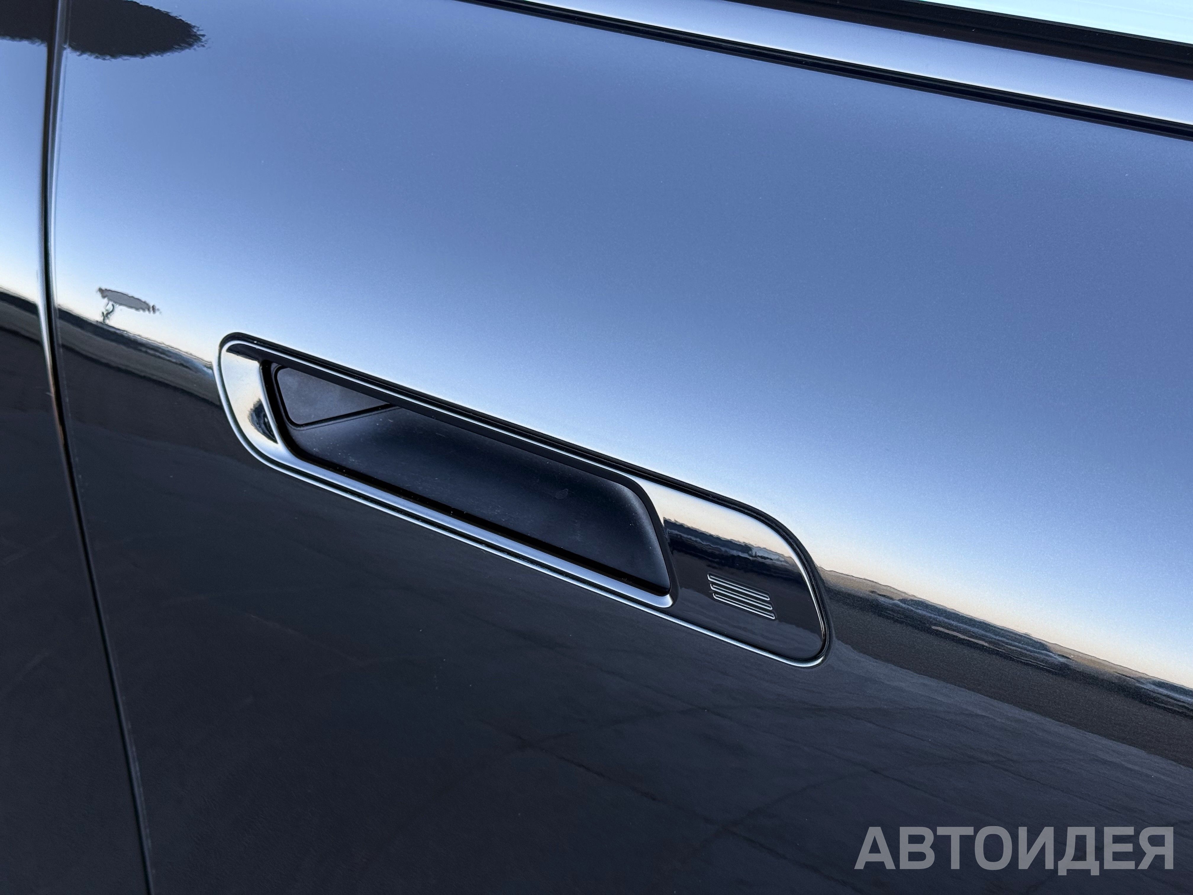 BMW i iX xDrive40 фото 25