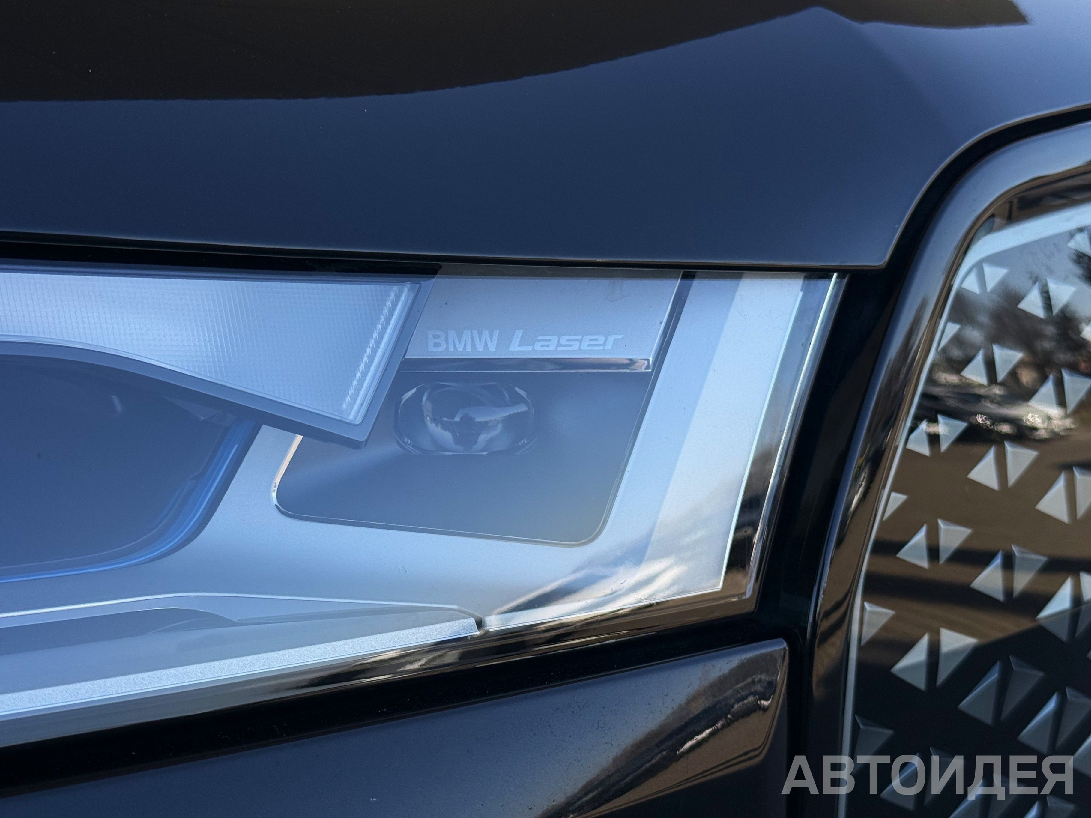 BMW i iX xDrive40 фото 27