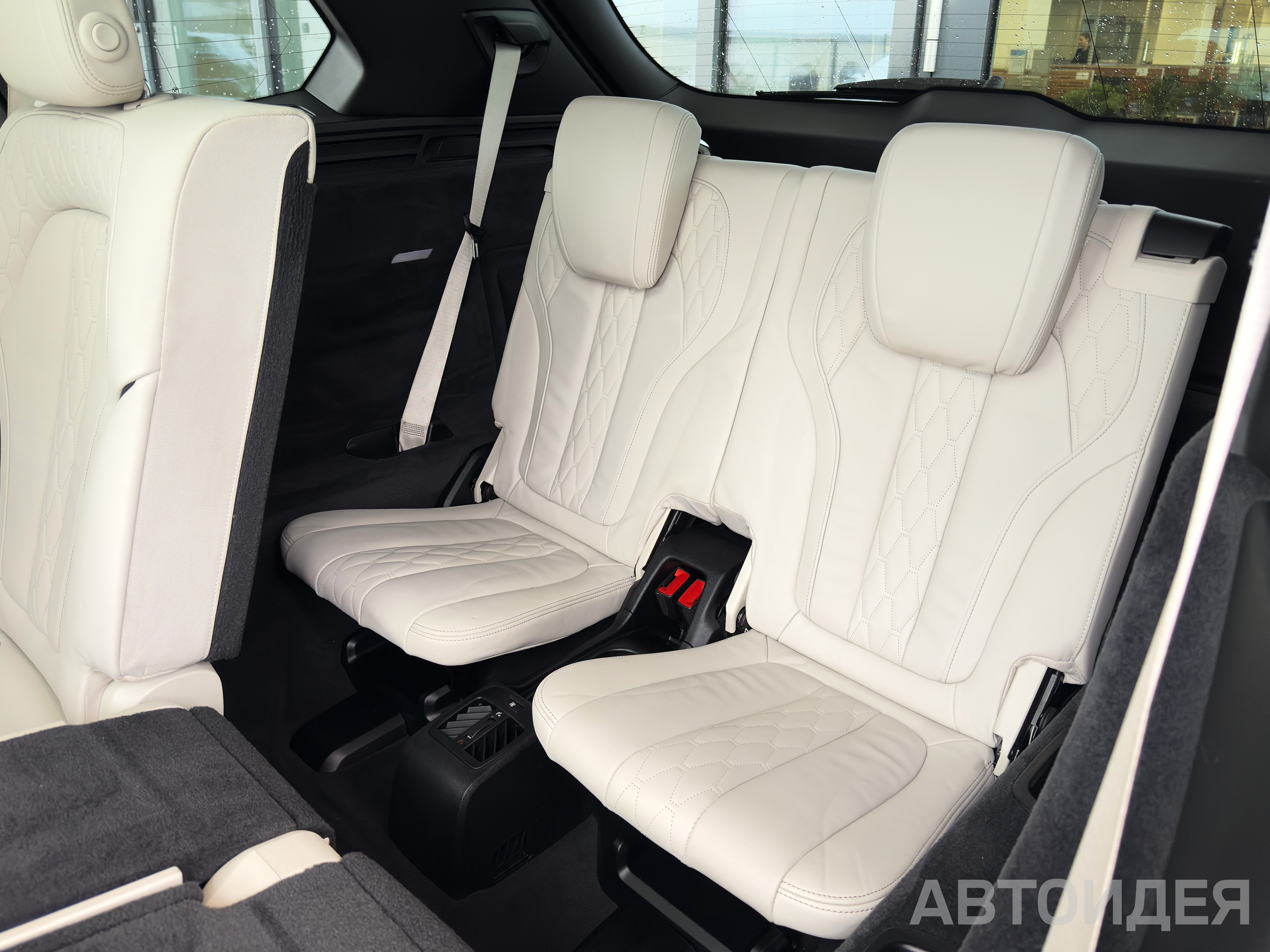 BMW X5 xDrive 30d Черный Карбон металлик фото 18