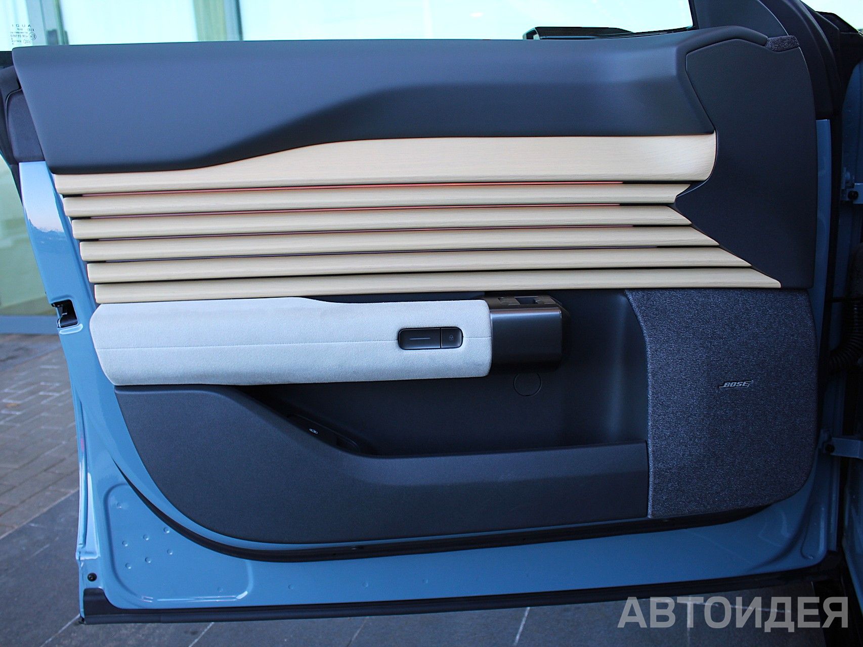 Audi E5 Sportback Light Blue фото 10