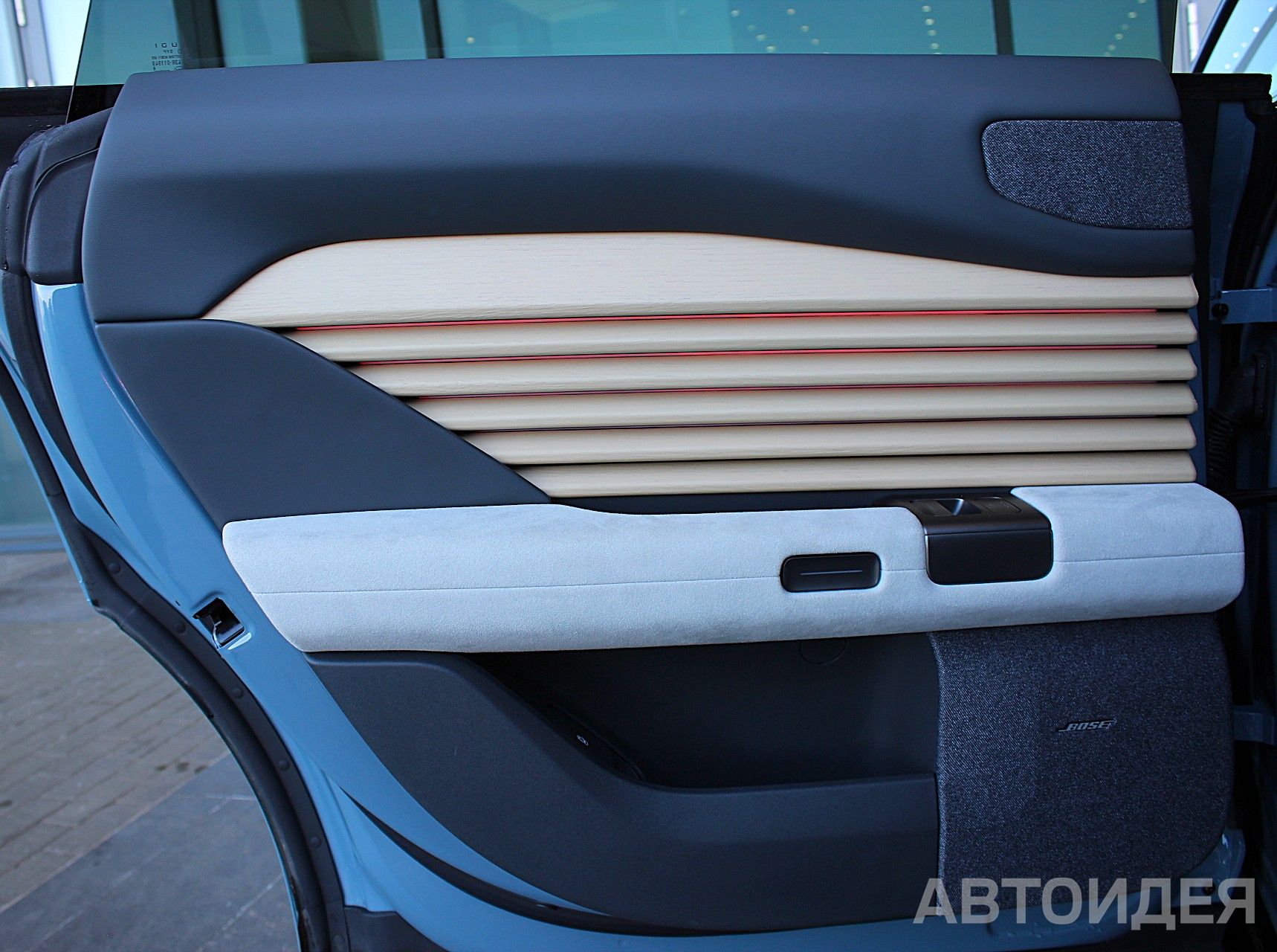 Audi E5 Sportback Light Blue фото 13