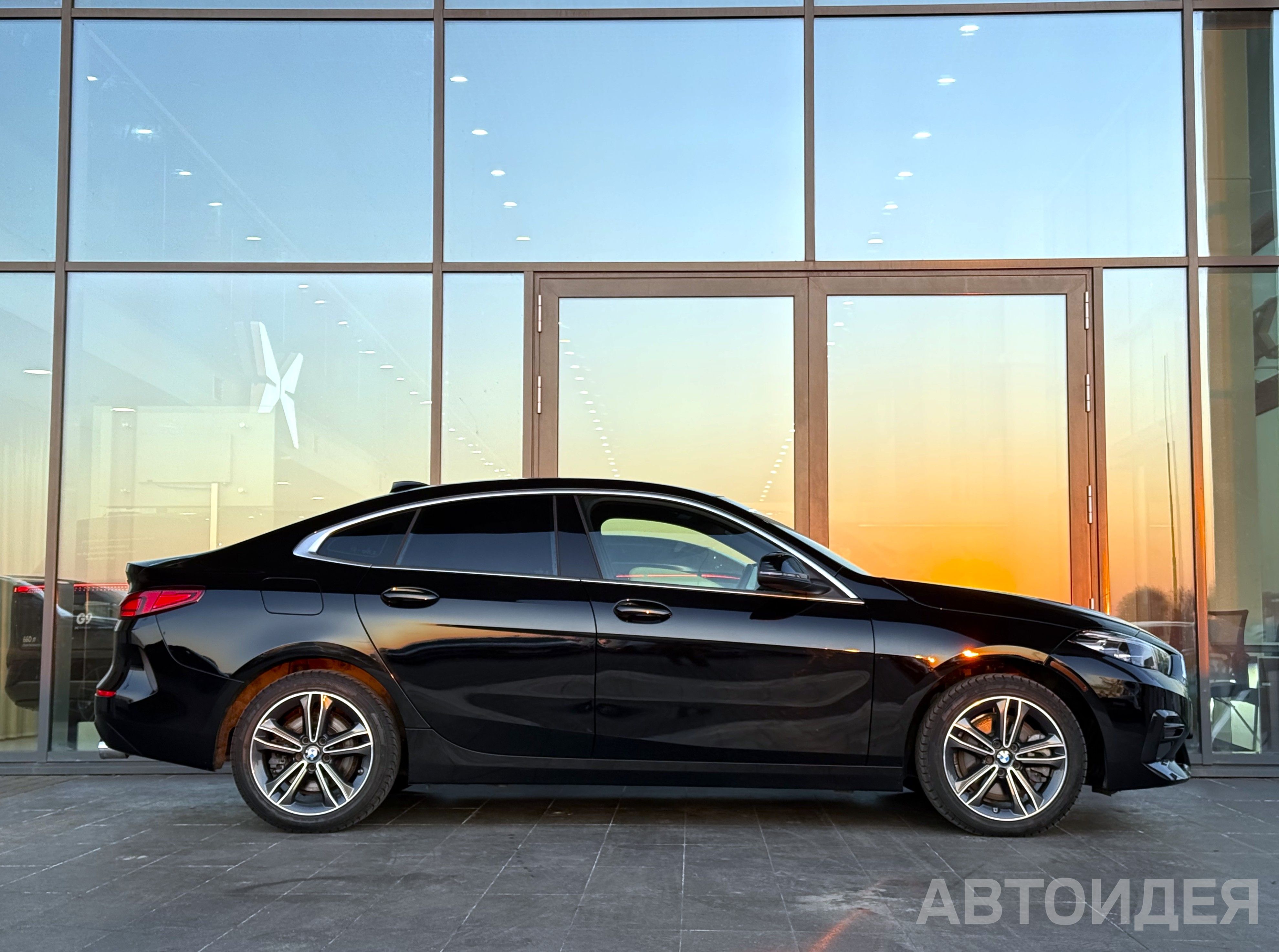 BMW 228i xDrive фото 2