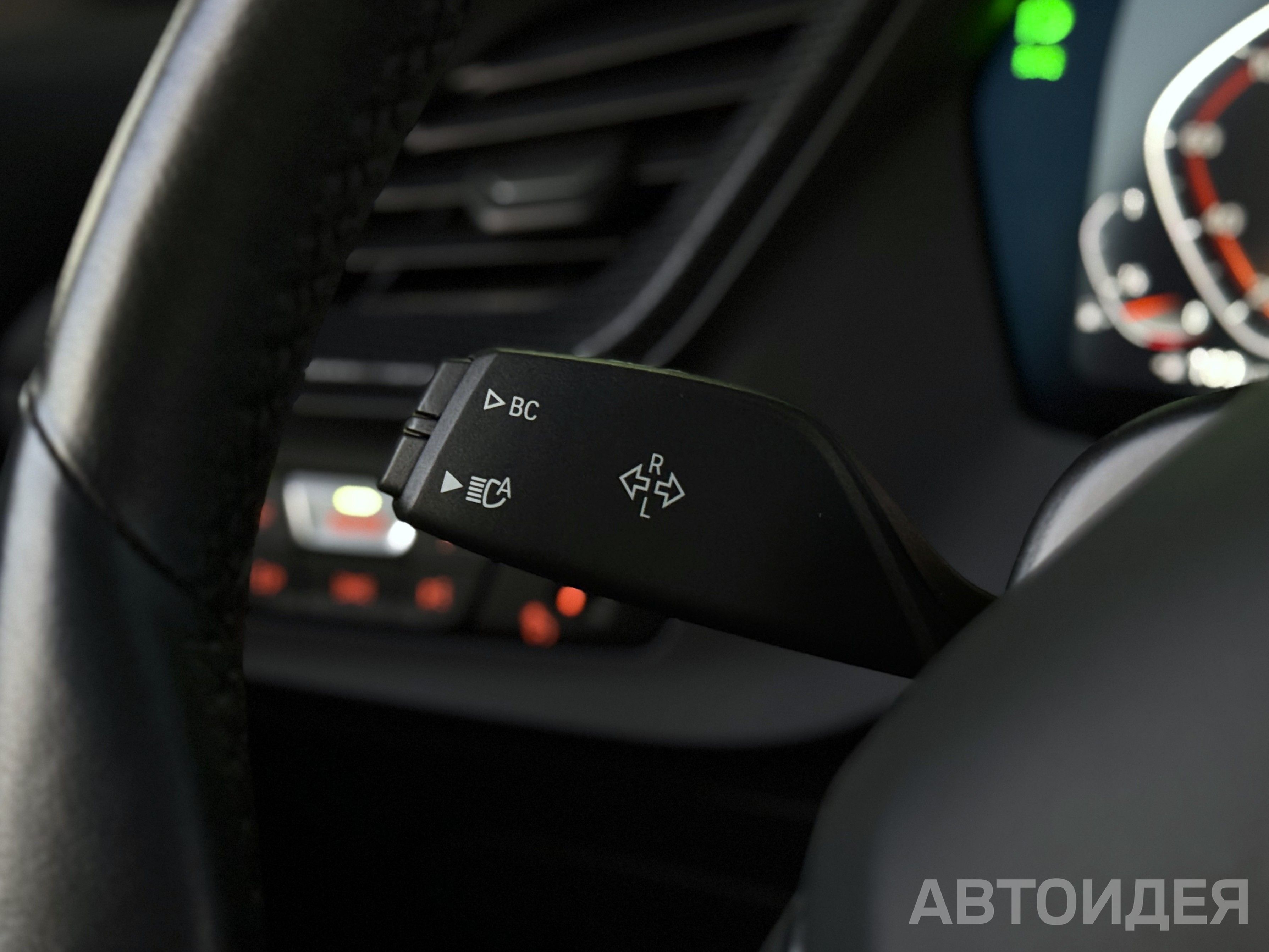 BMW 228i xDrive фото 9