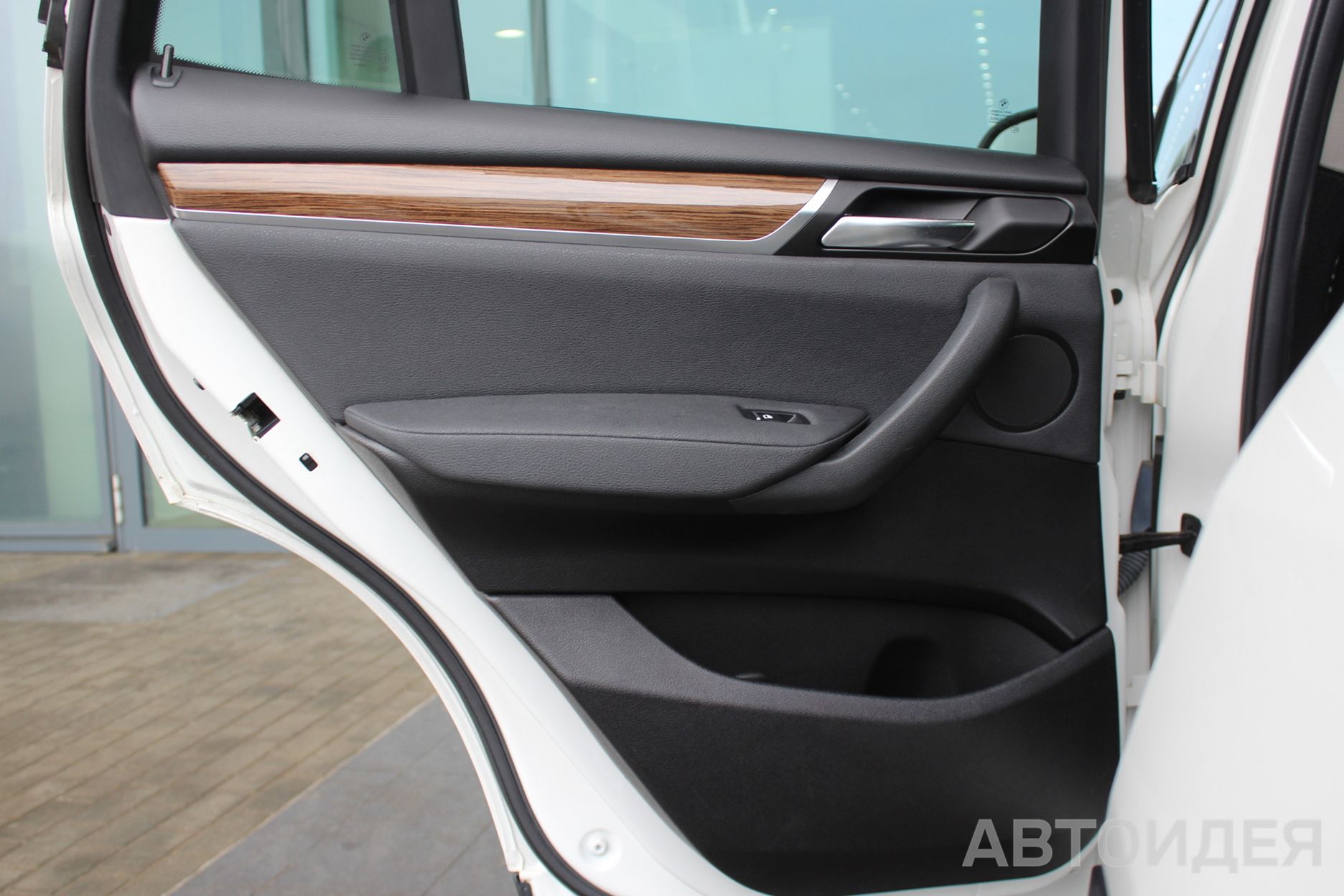 BMW X3 xDrive20i Белоснежный неметаллик фото 19