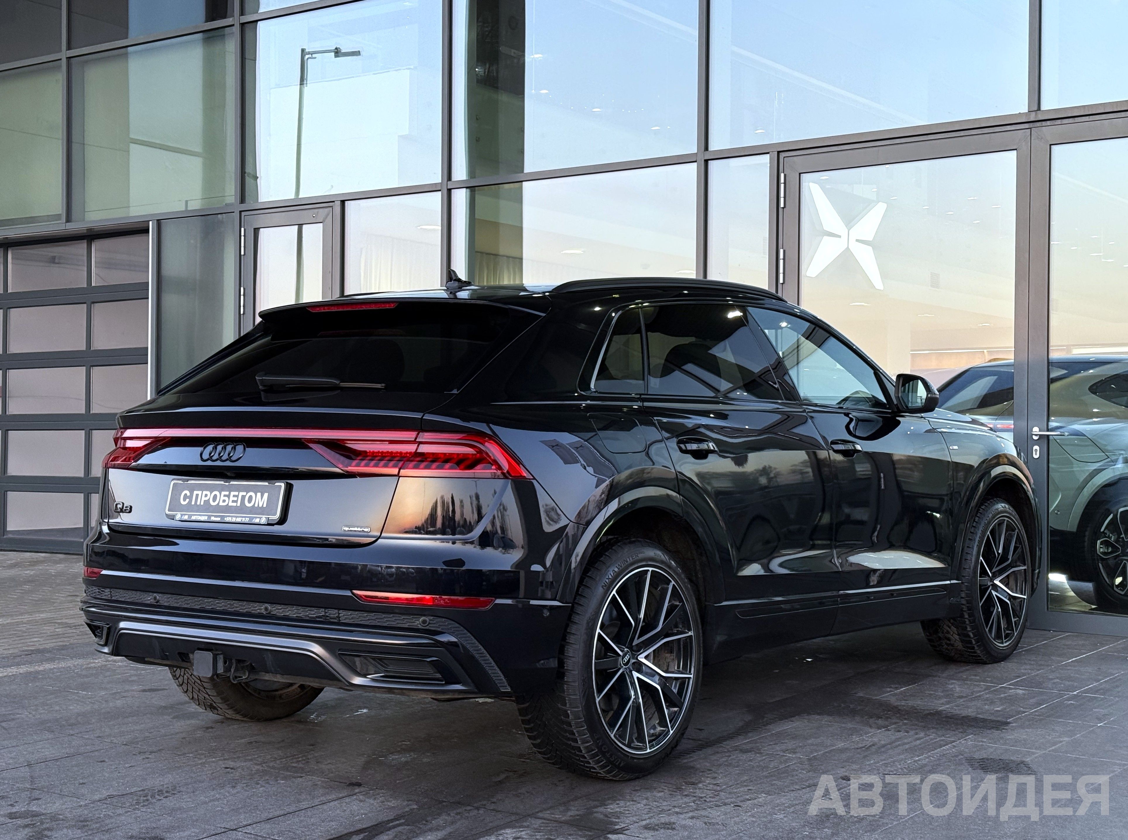 Audi Q8 55 TFSI чёрный металлик orcaschwarz фото 3