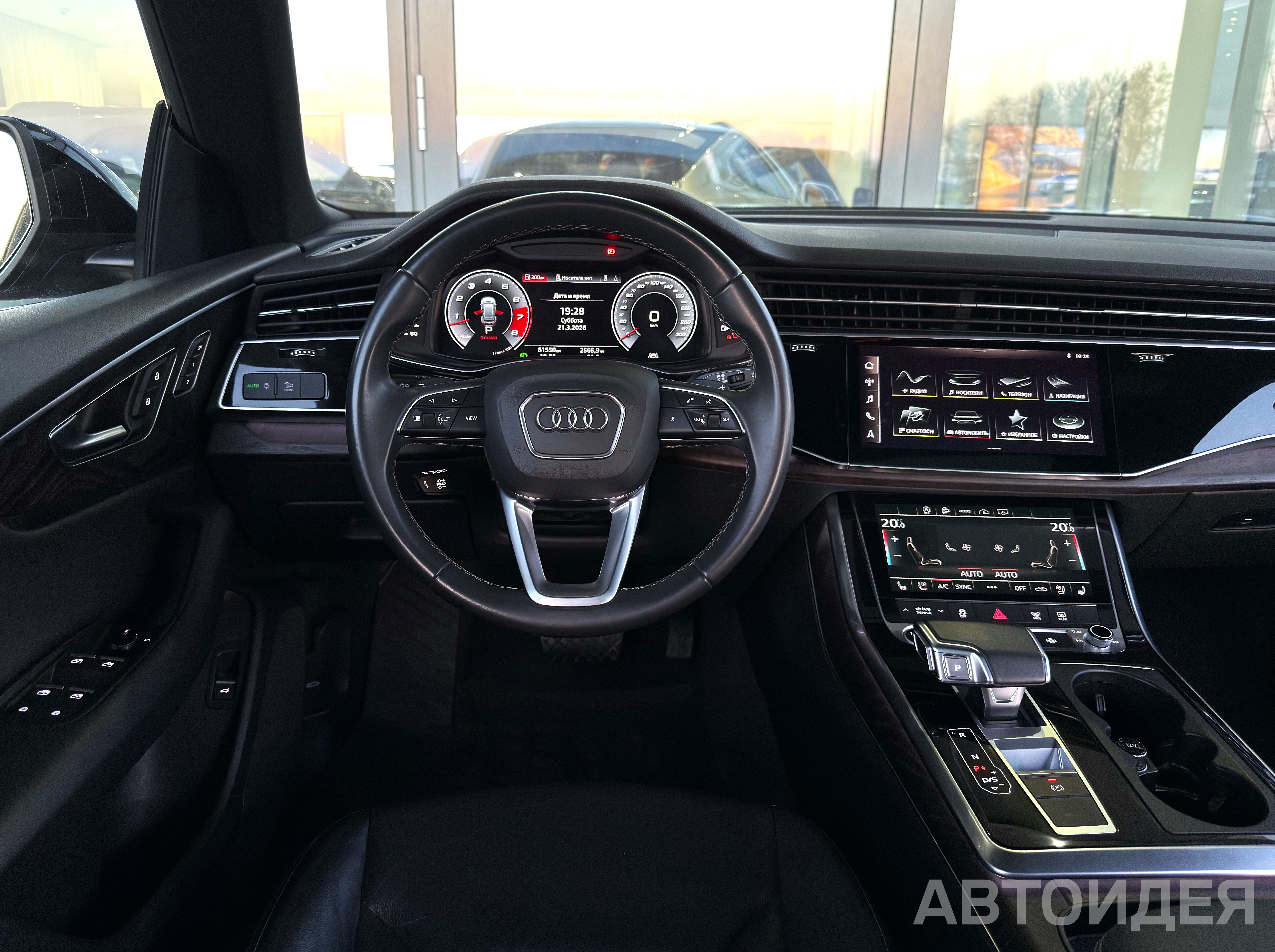 Audi Q8 55 TFSI чёрный металлик orcaschwarz фото 7