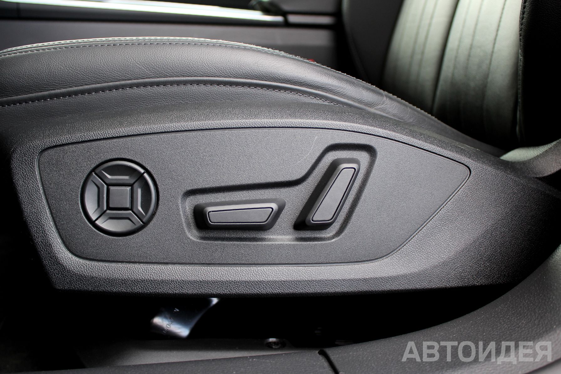 Audi A6 C8 фото 21