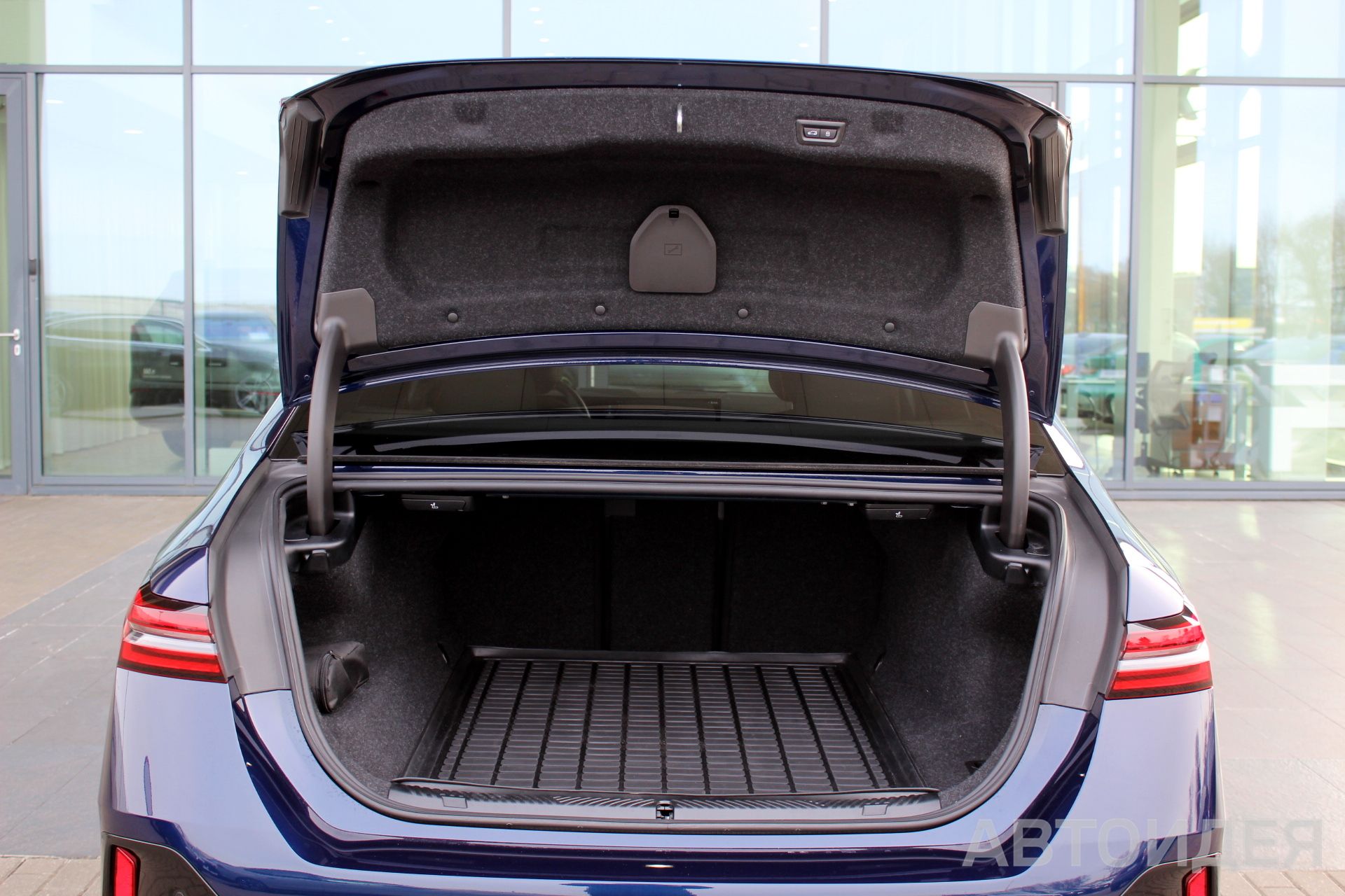 Audi A6 C8 фото 24