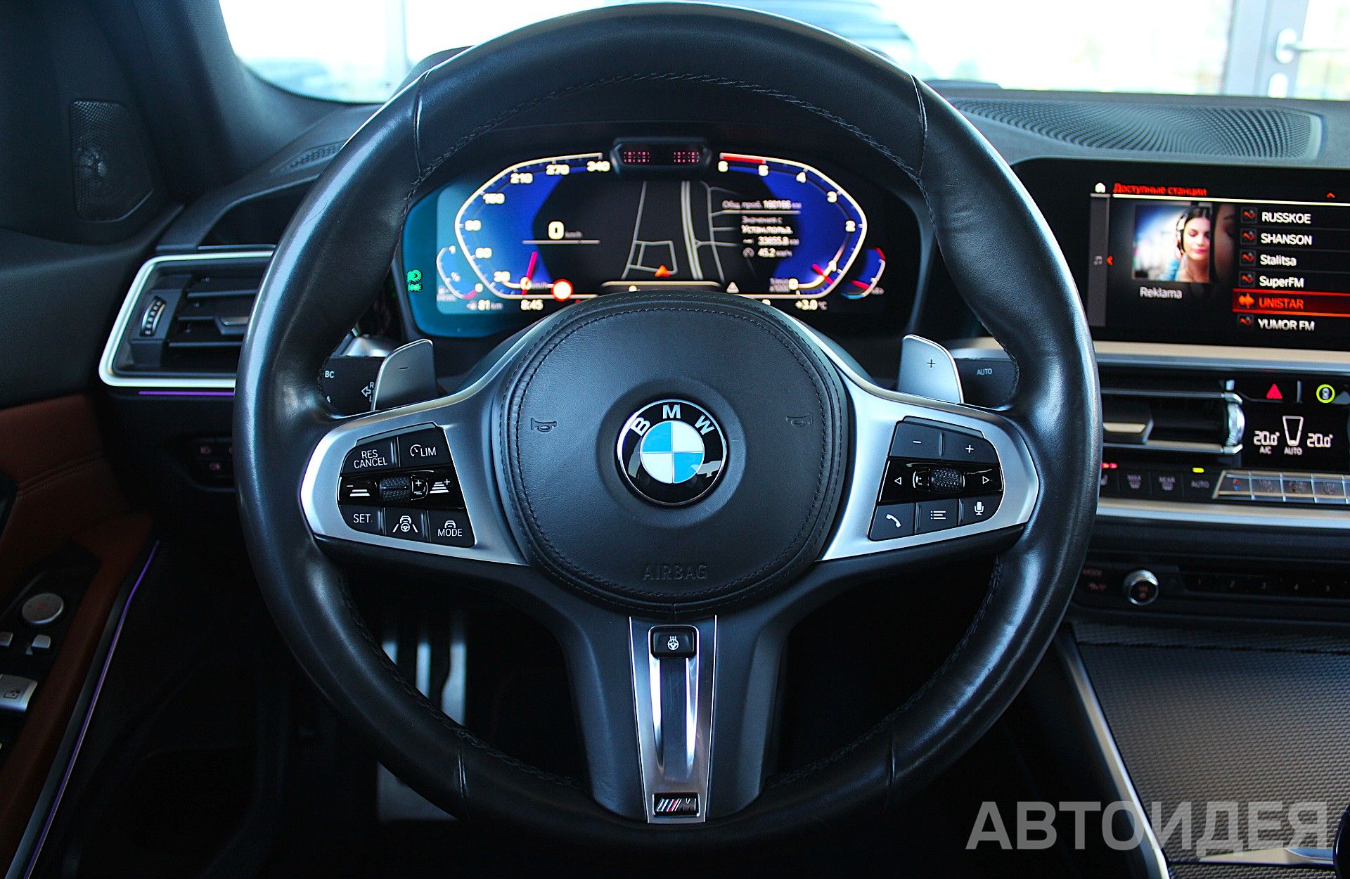 BMW 330d xDrive фото 8