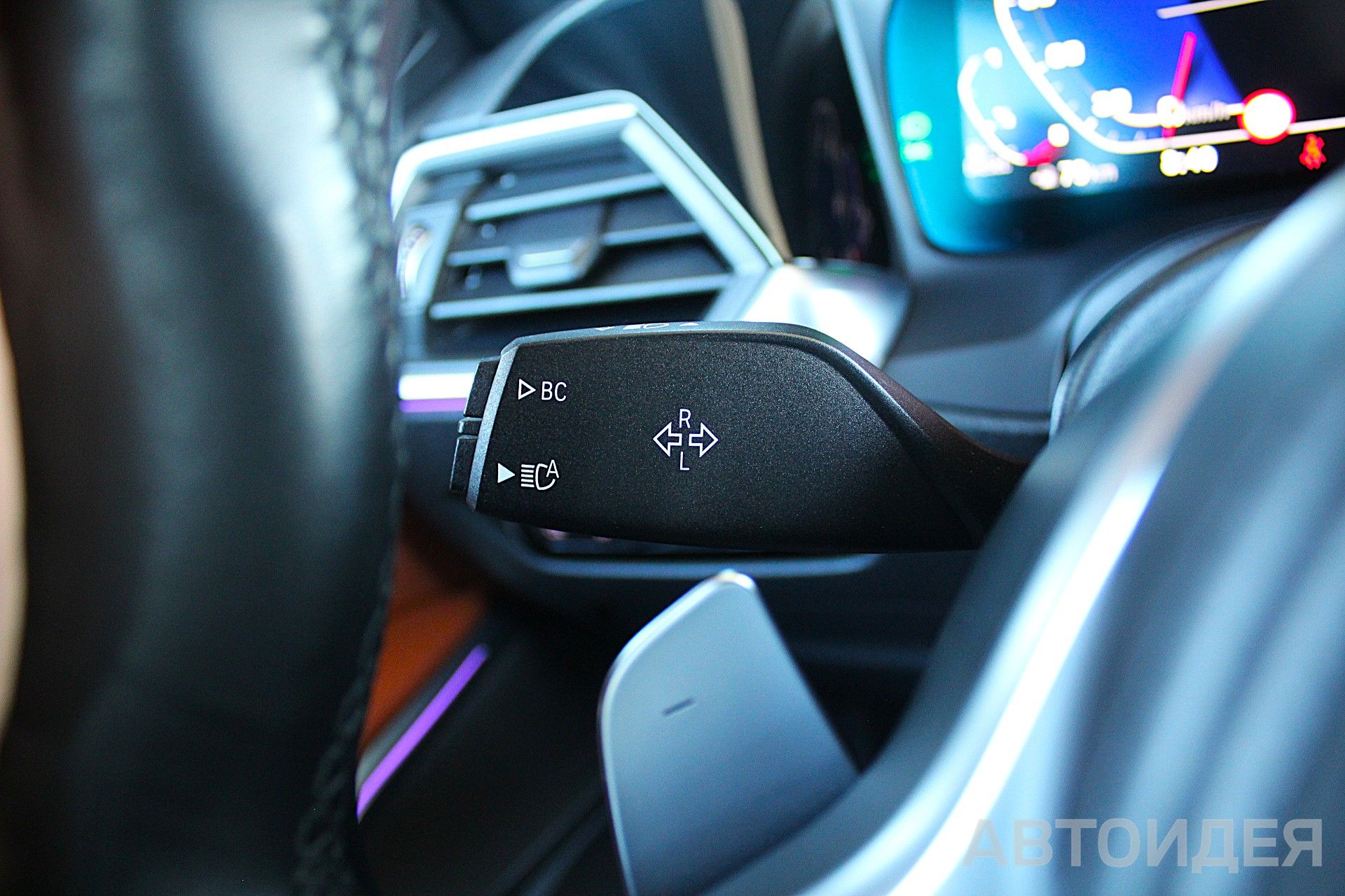 BMW 330d xDrive фото 9