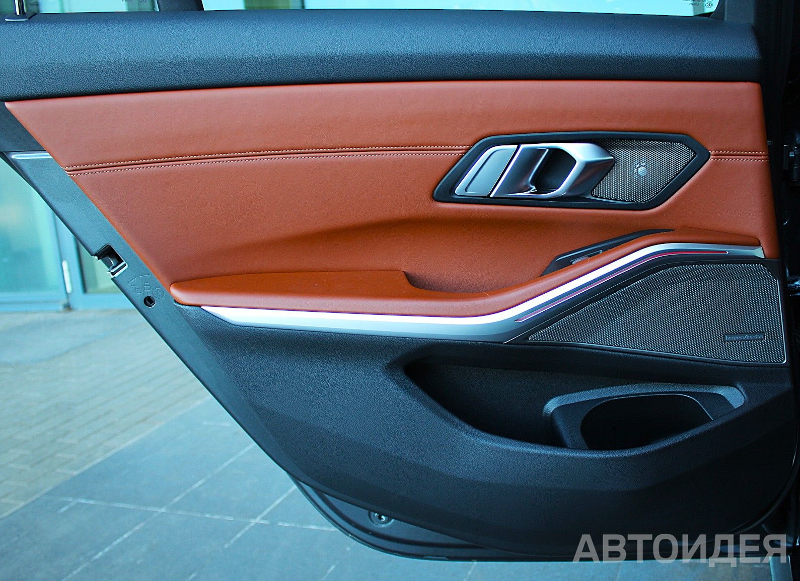 BMW 330d xDrive фото 13