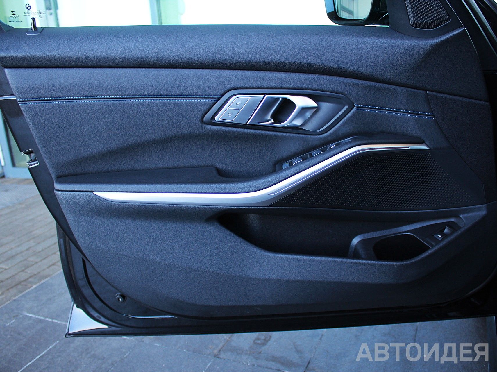 BMW 320d xDrive фото 12