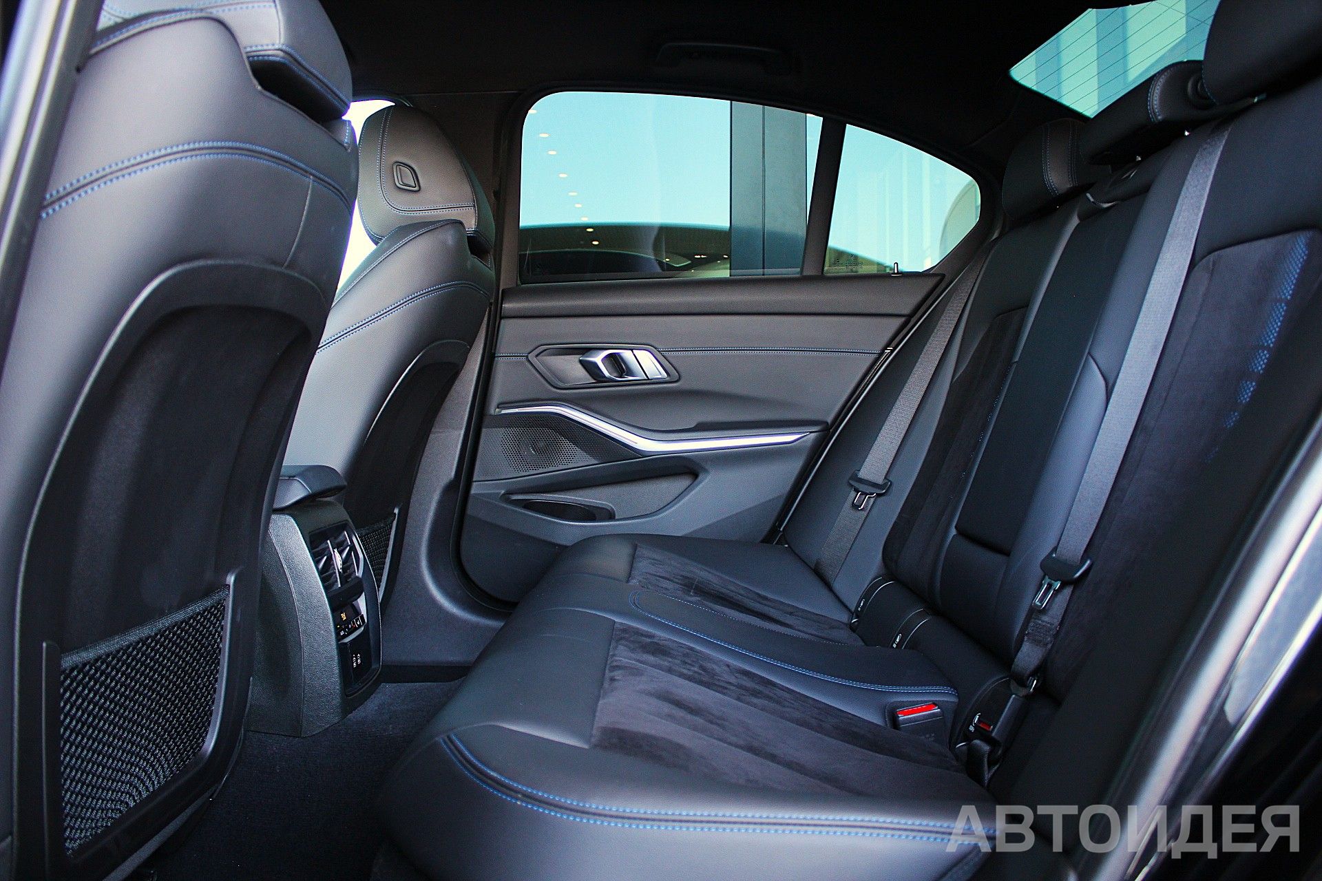 BMW 320d xDrive фото 15