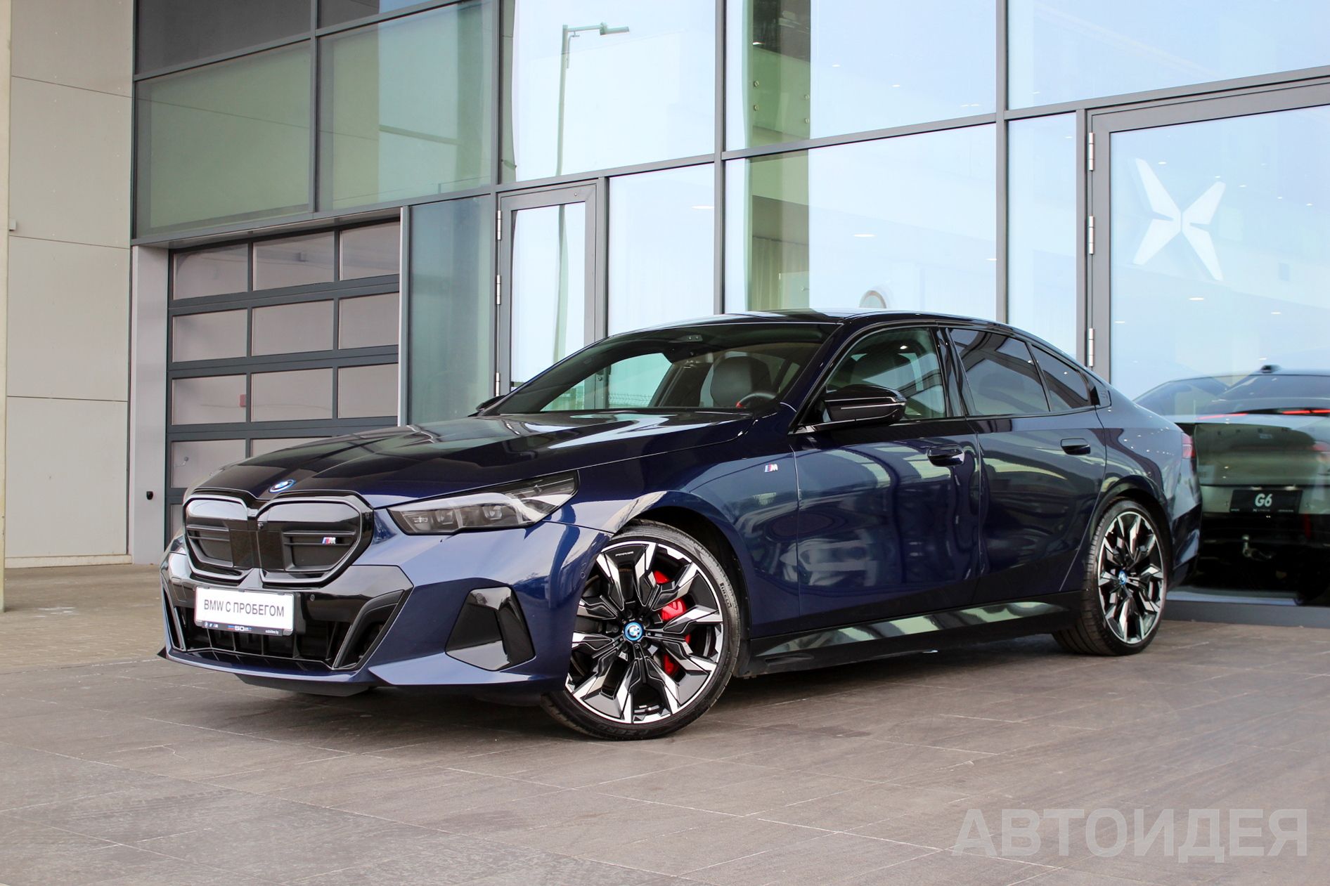 BMW i5 M60 xDrive Синий Танзанит II металлик