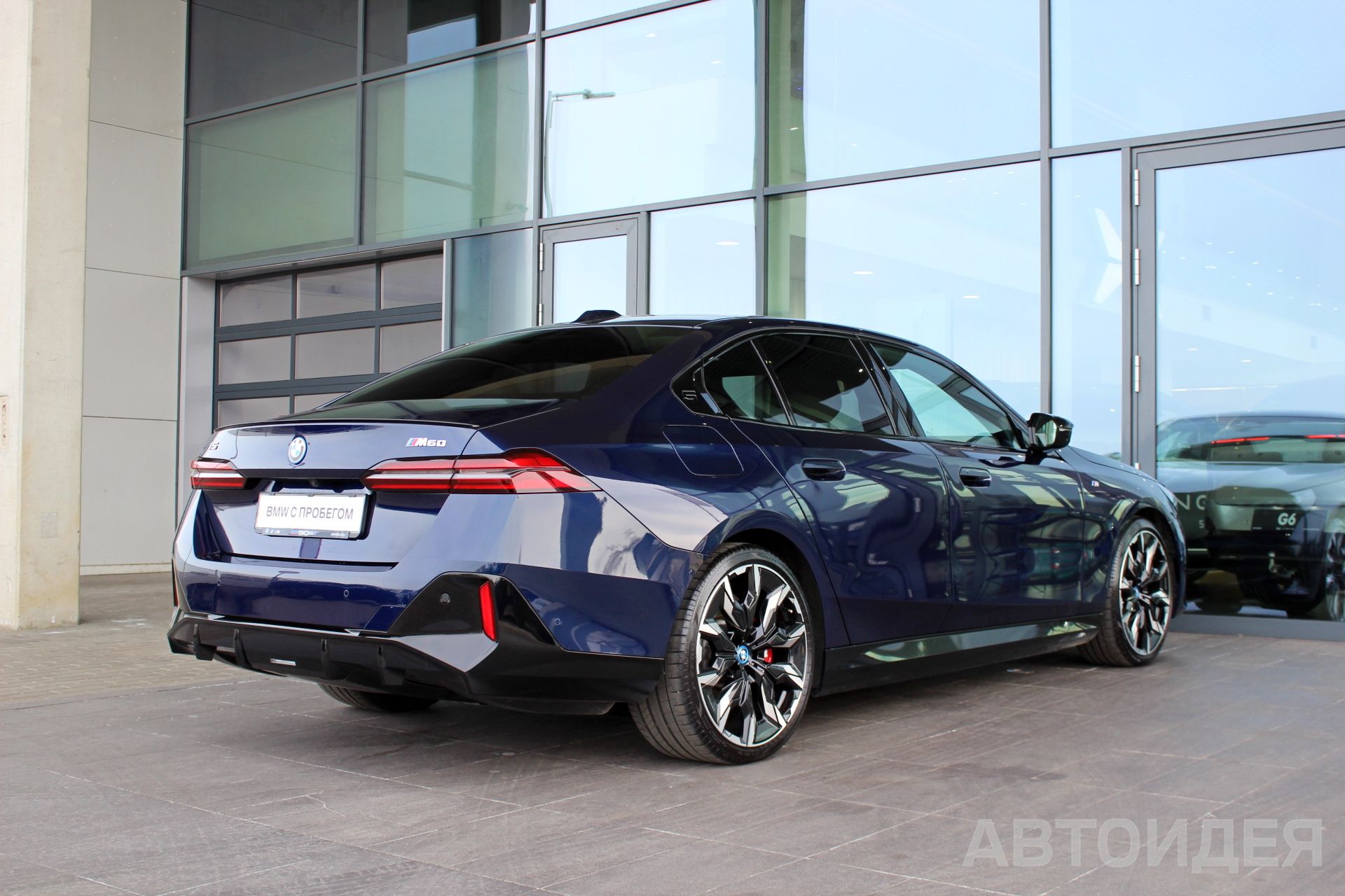 BMW i5 M60 xDrive Синий Танзанит II металлик фото 1