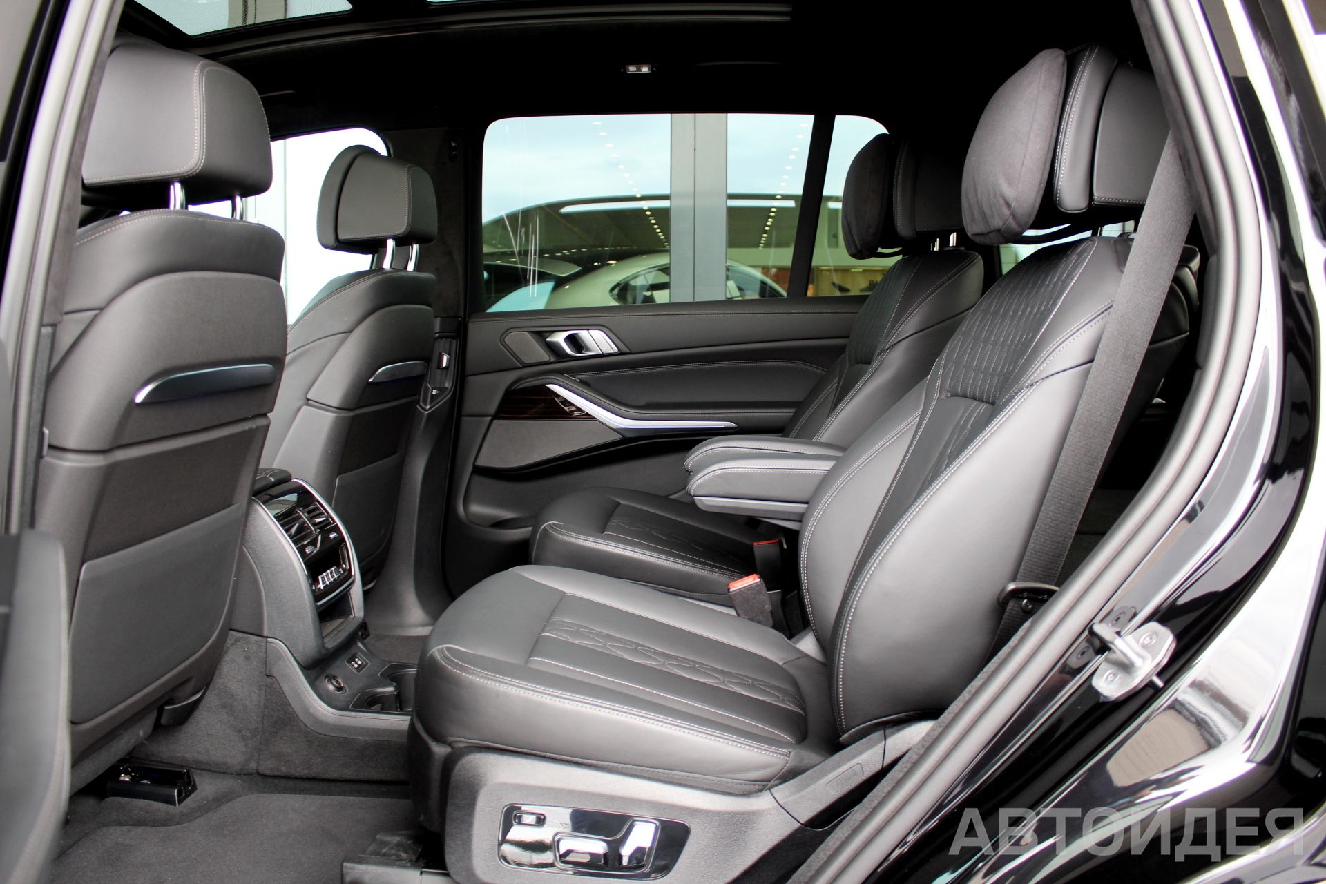 BMW X7 xDrive40d фото 25