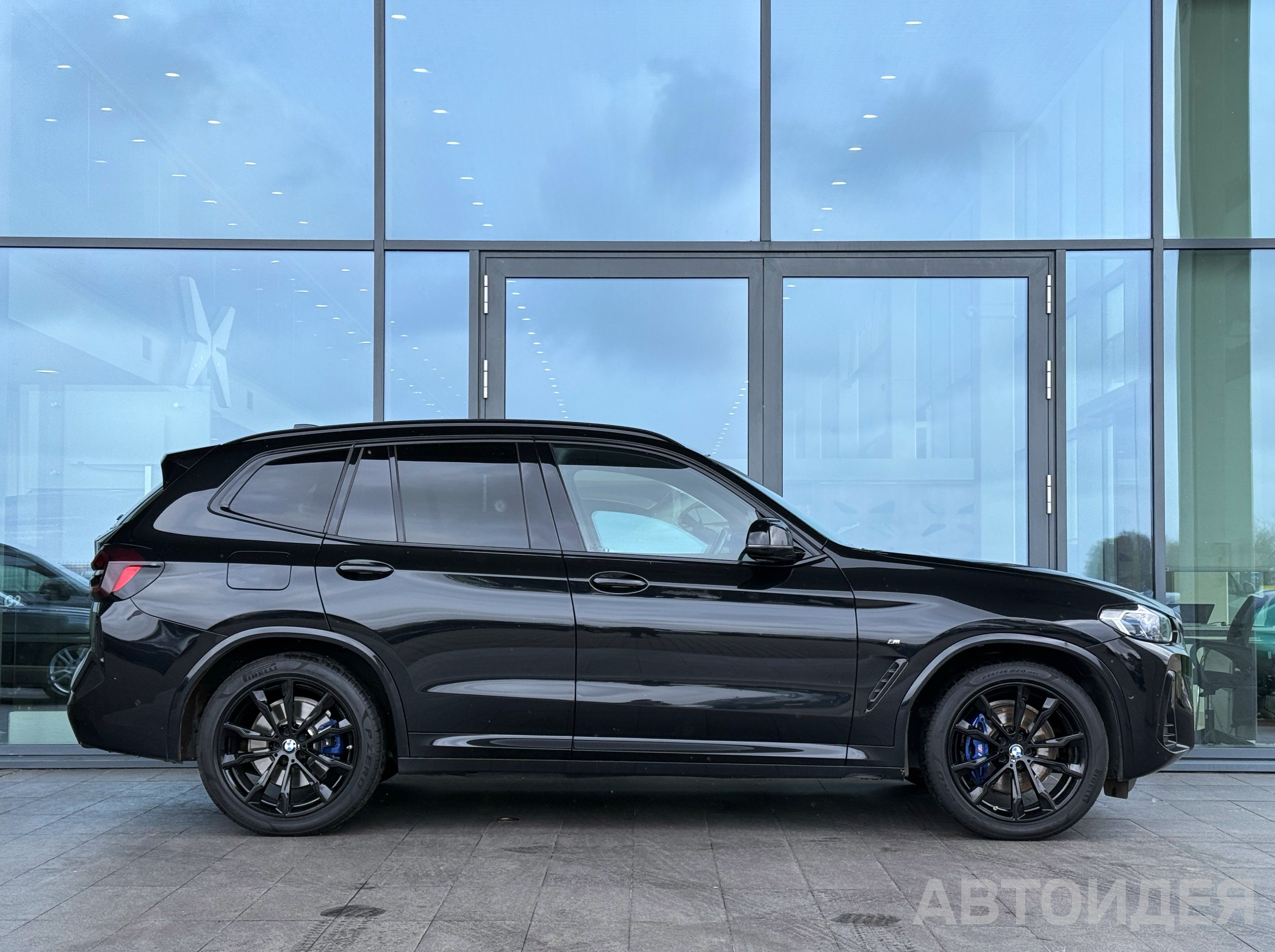 BMW X3 M40d Черный Сапфир металлик фото 2