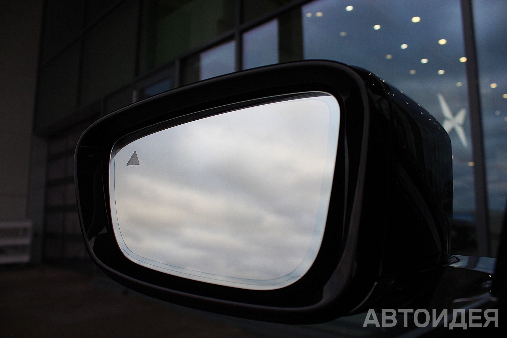 BMW 740Li Sedan фото 27