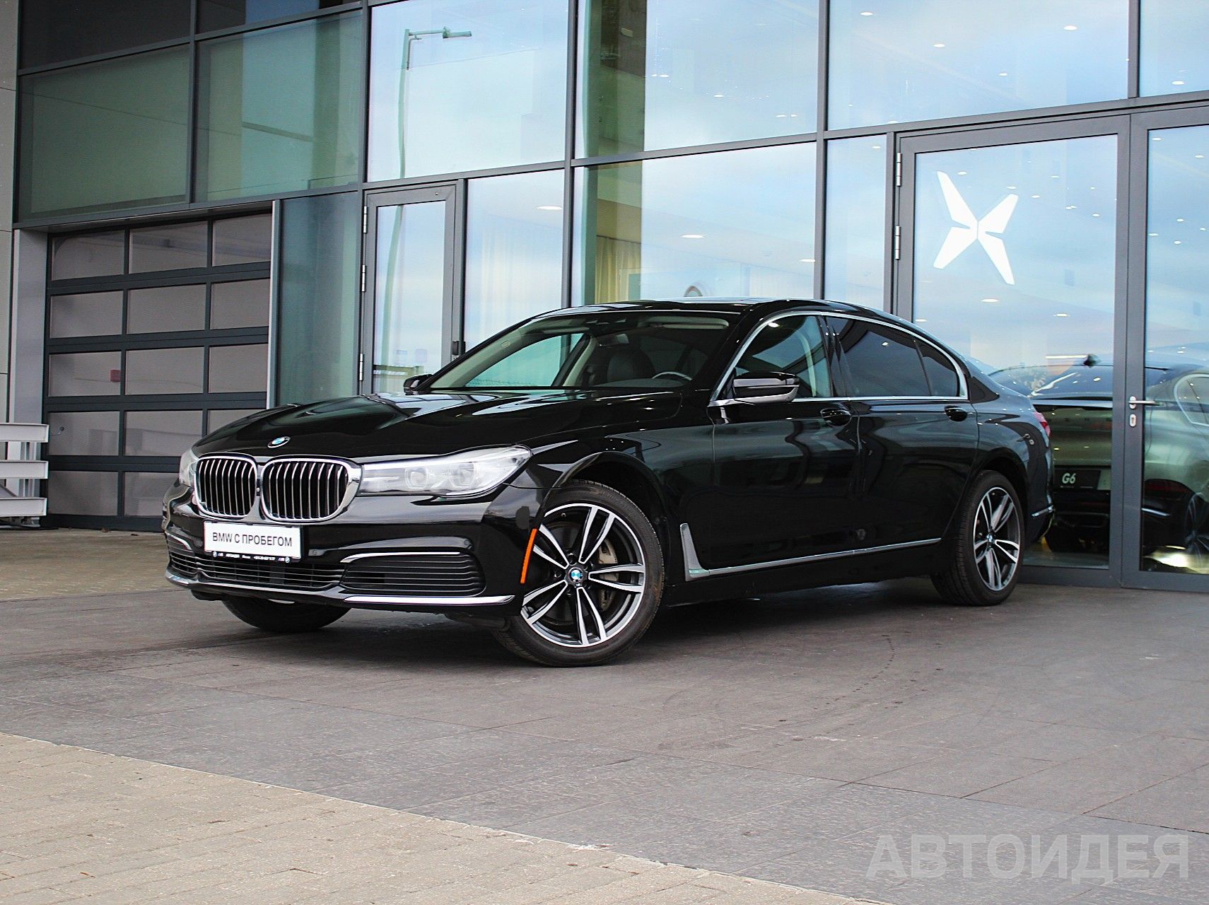 BMW 740Li Sedan Черный неметаллик