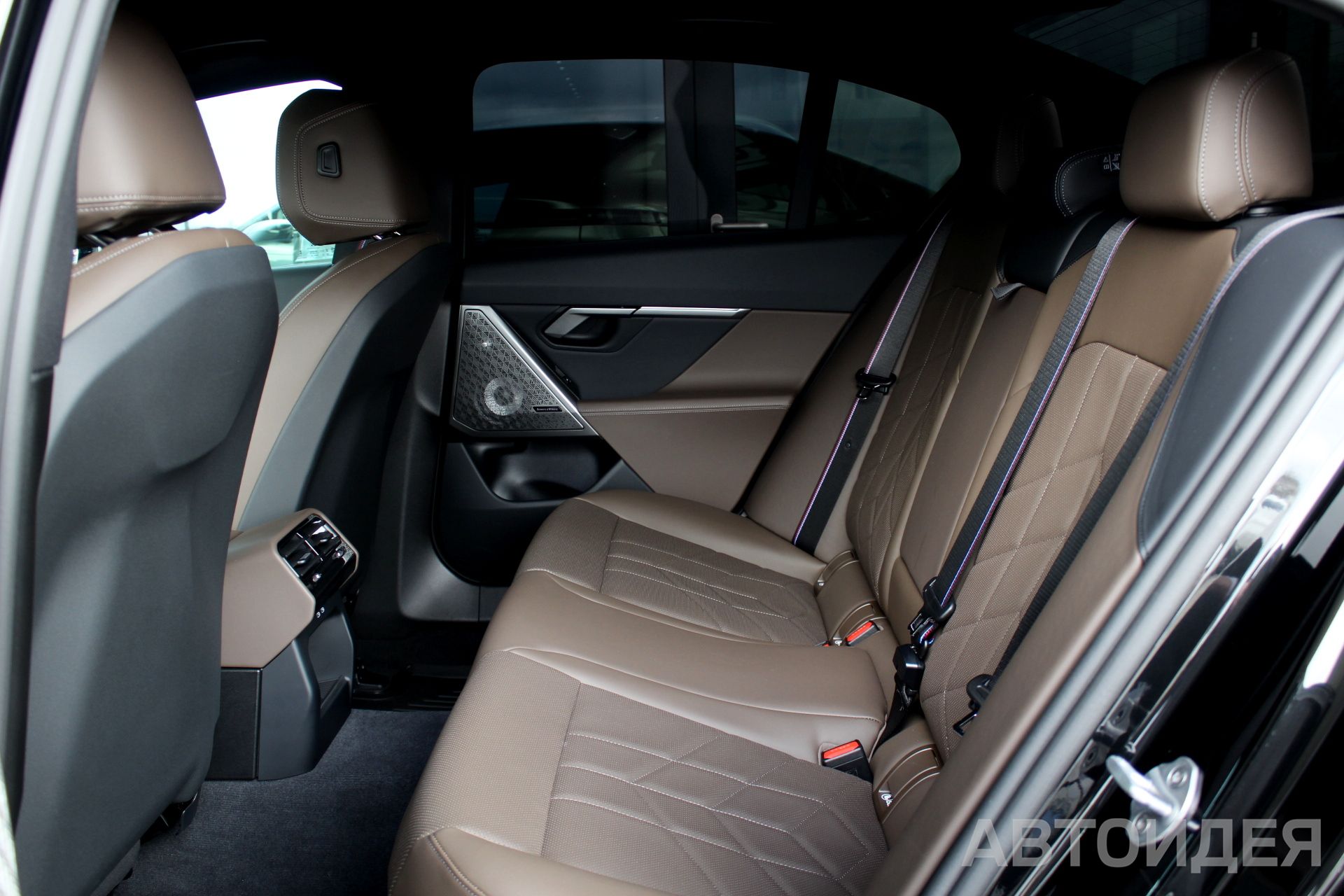 BMW 540d xDrive фото 25