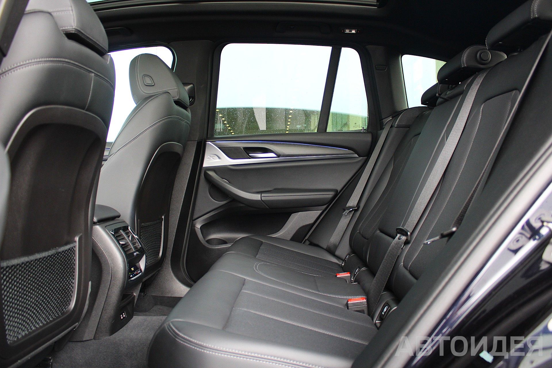 BMW X3 xDrive30i, 185кВт фото 16