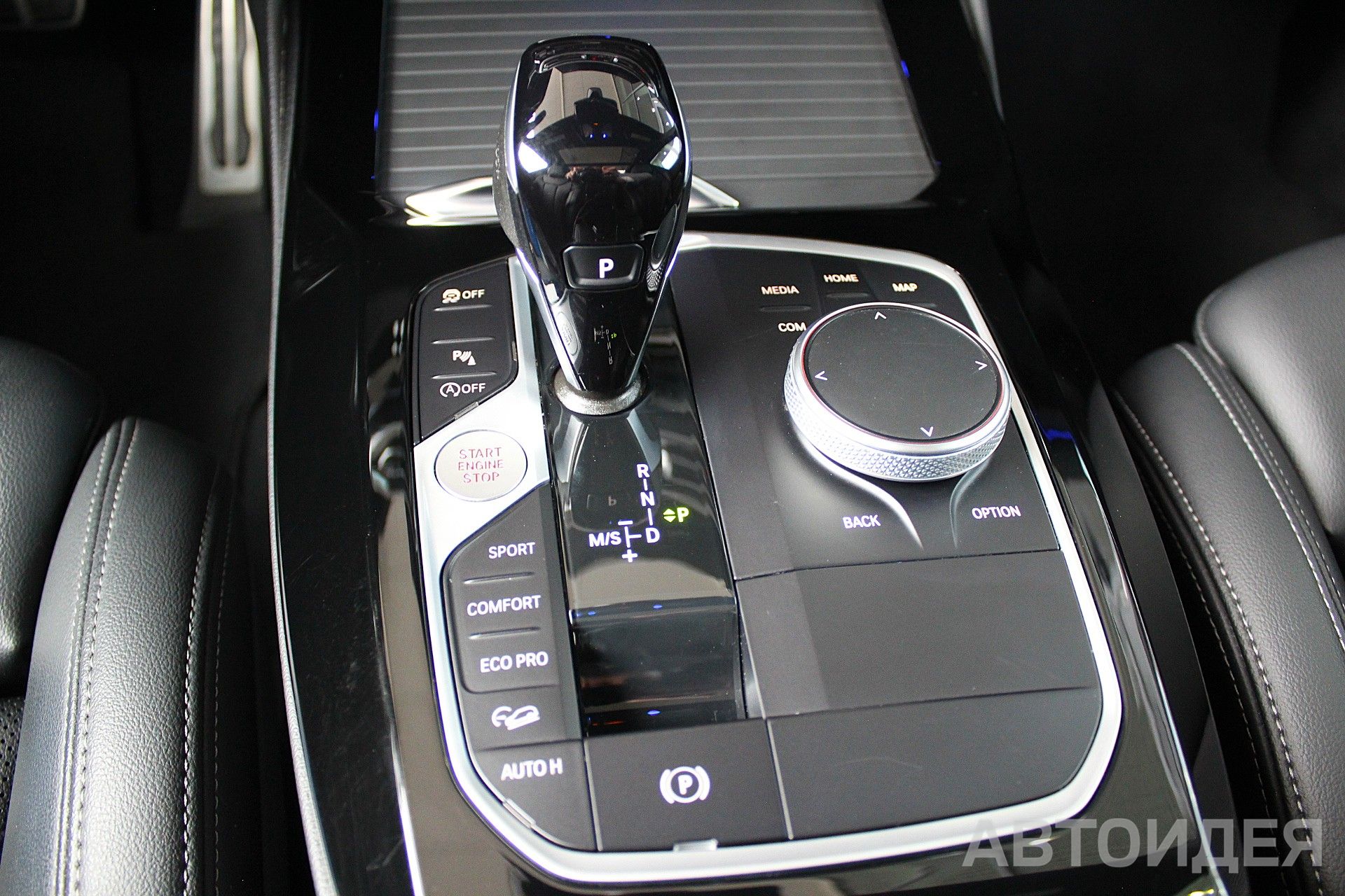 BMW X3 xDrive30i, 185кВт фото 17