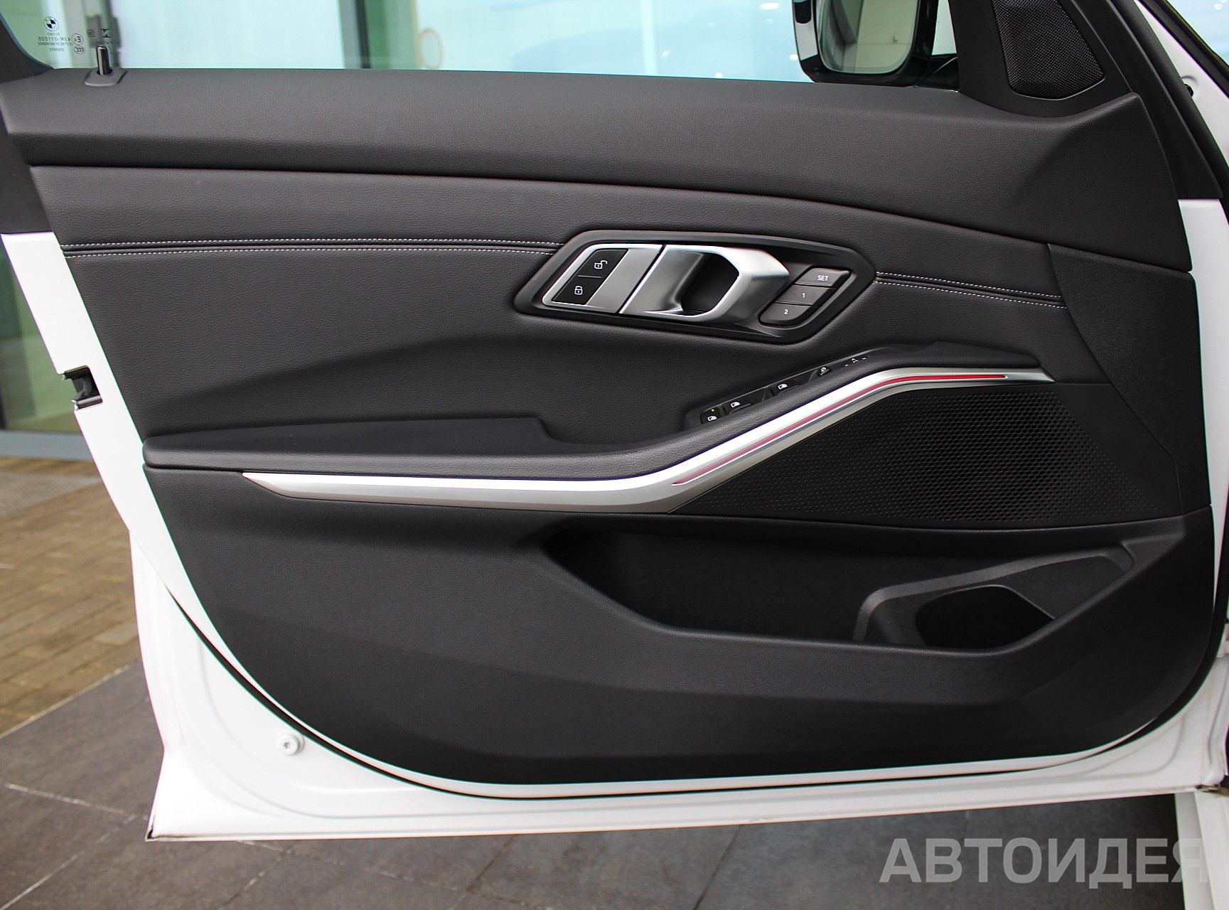 BMW 330d Белый Минерал металлик фото 10