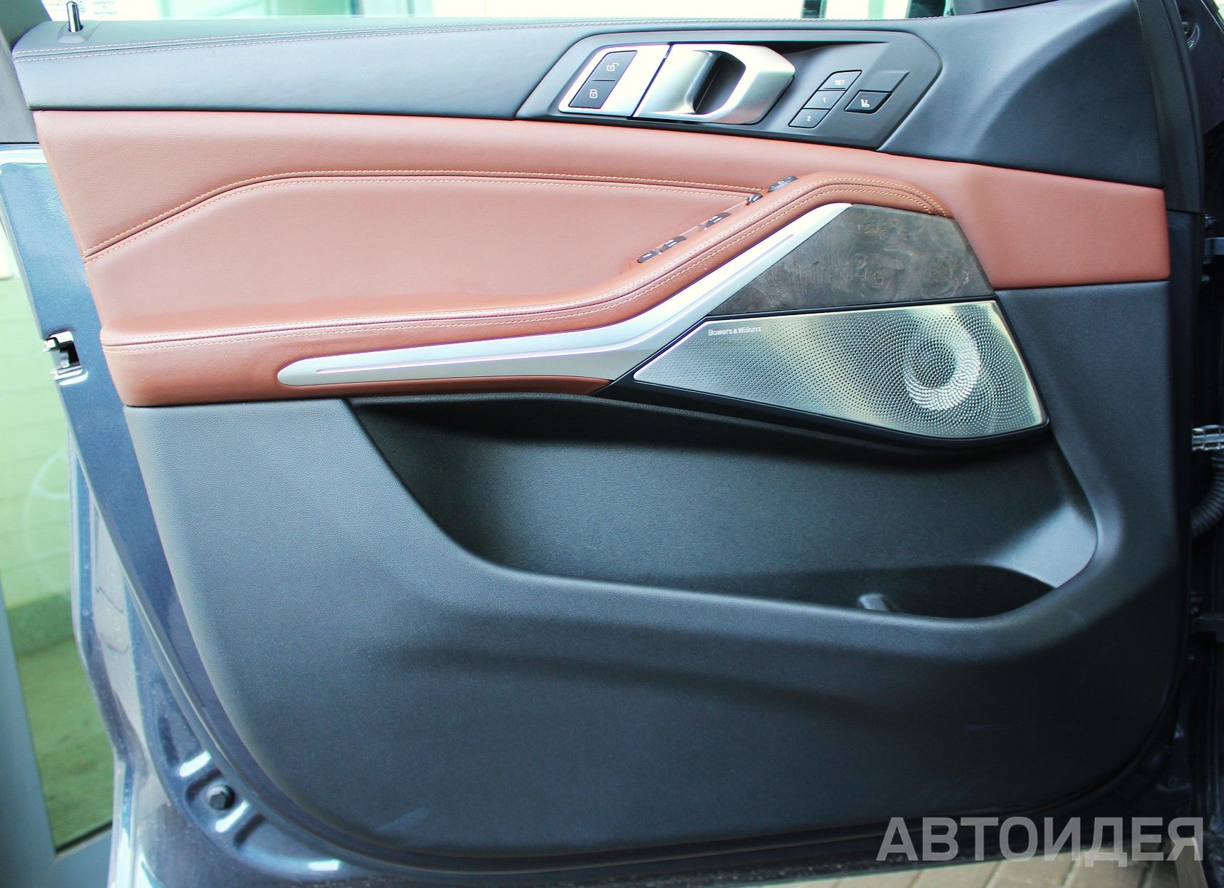 BMW X5 M50d фото 12