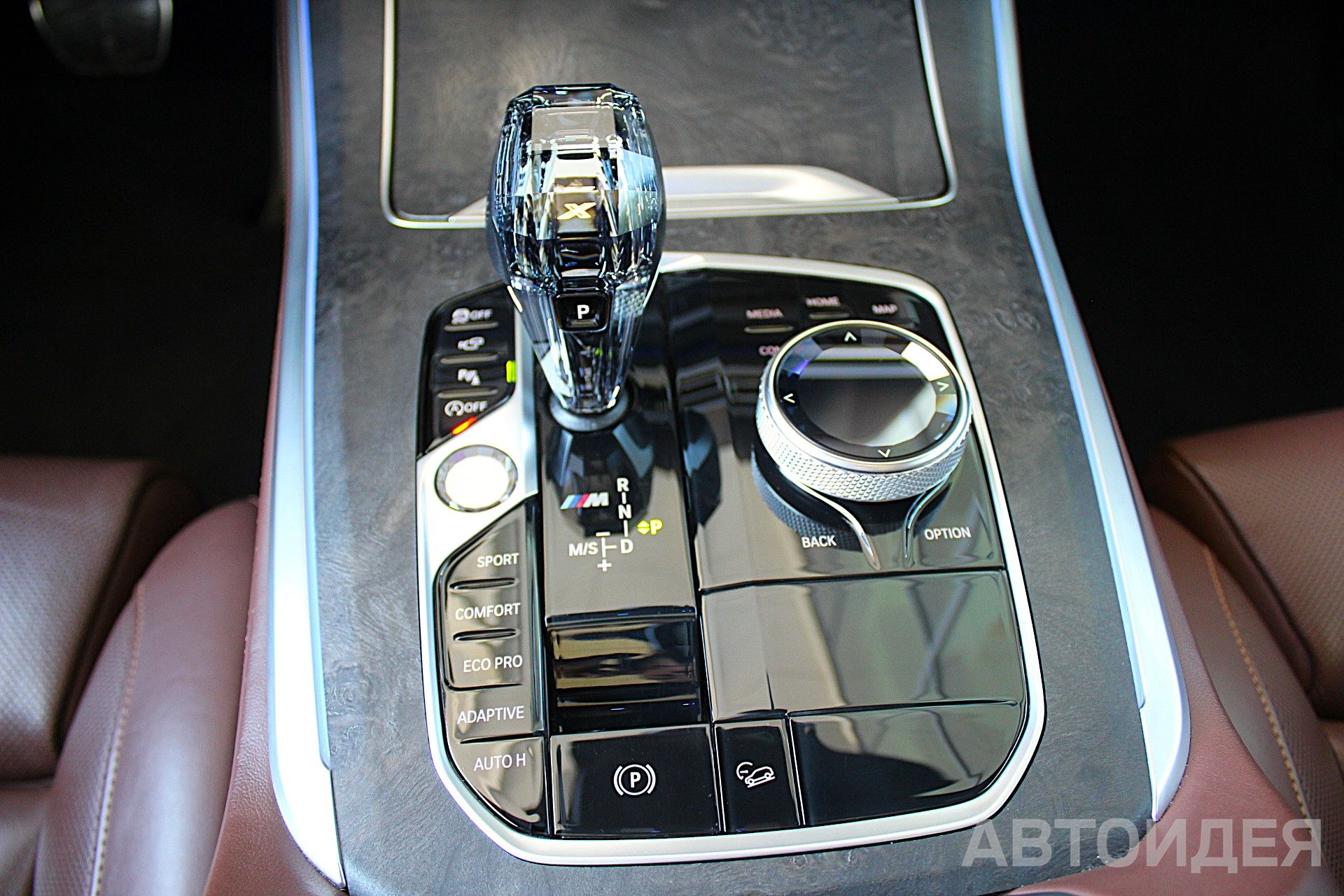 BMW X5 M50d фото 18