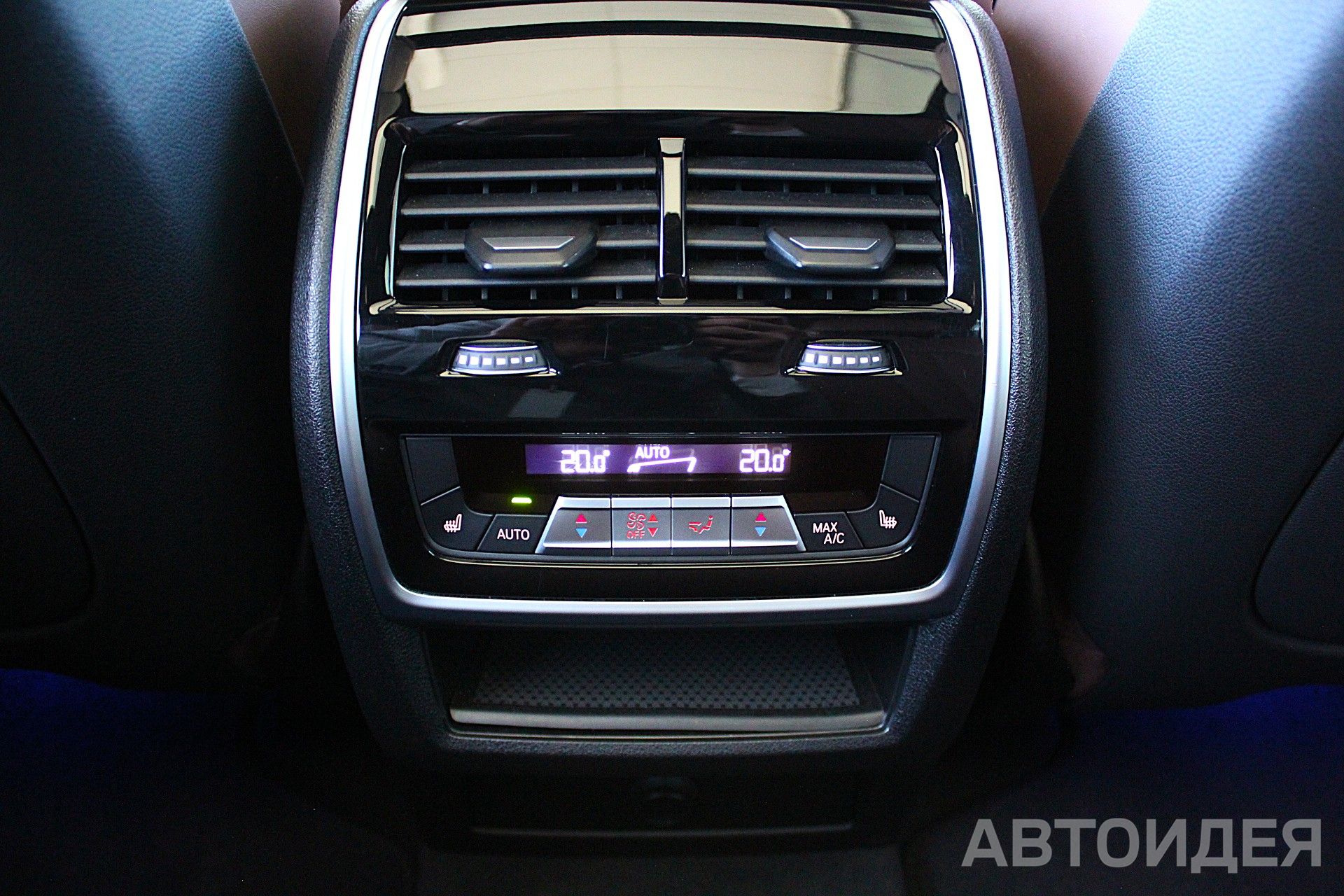 BMW X5 M50d Арктический Серый фото 17