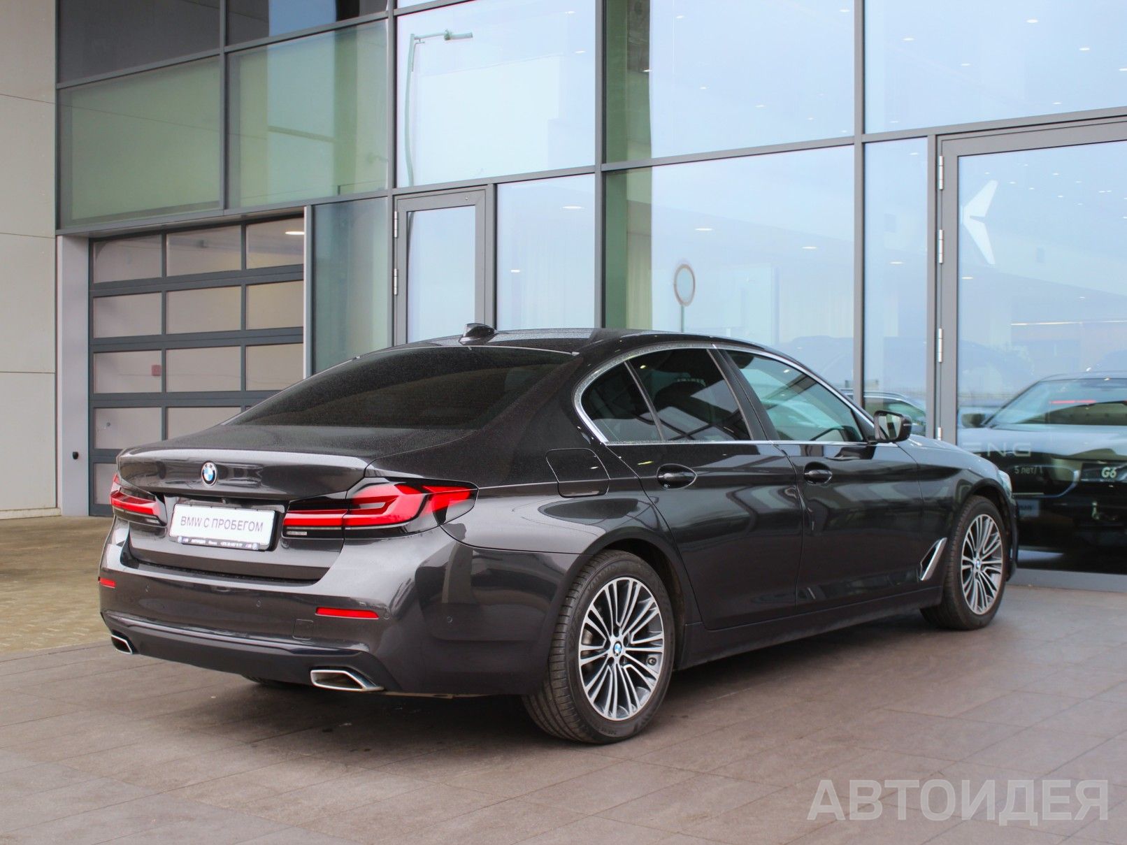 BMW 520d xDrive Sedan фото 3
