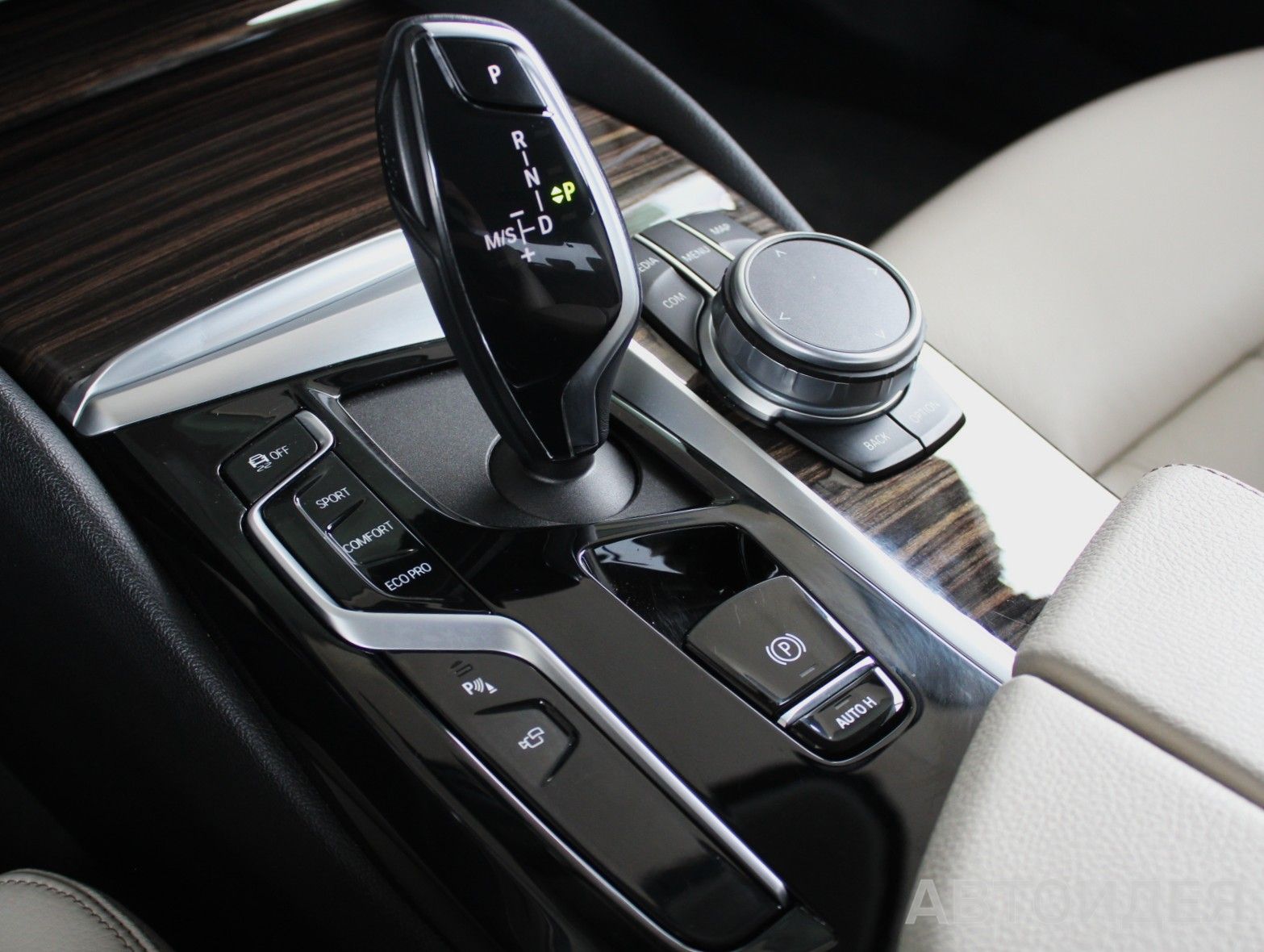 BMW 520d xDrive Sedan фото 16