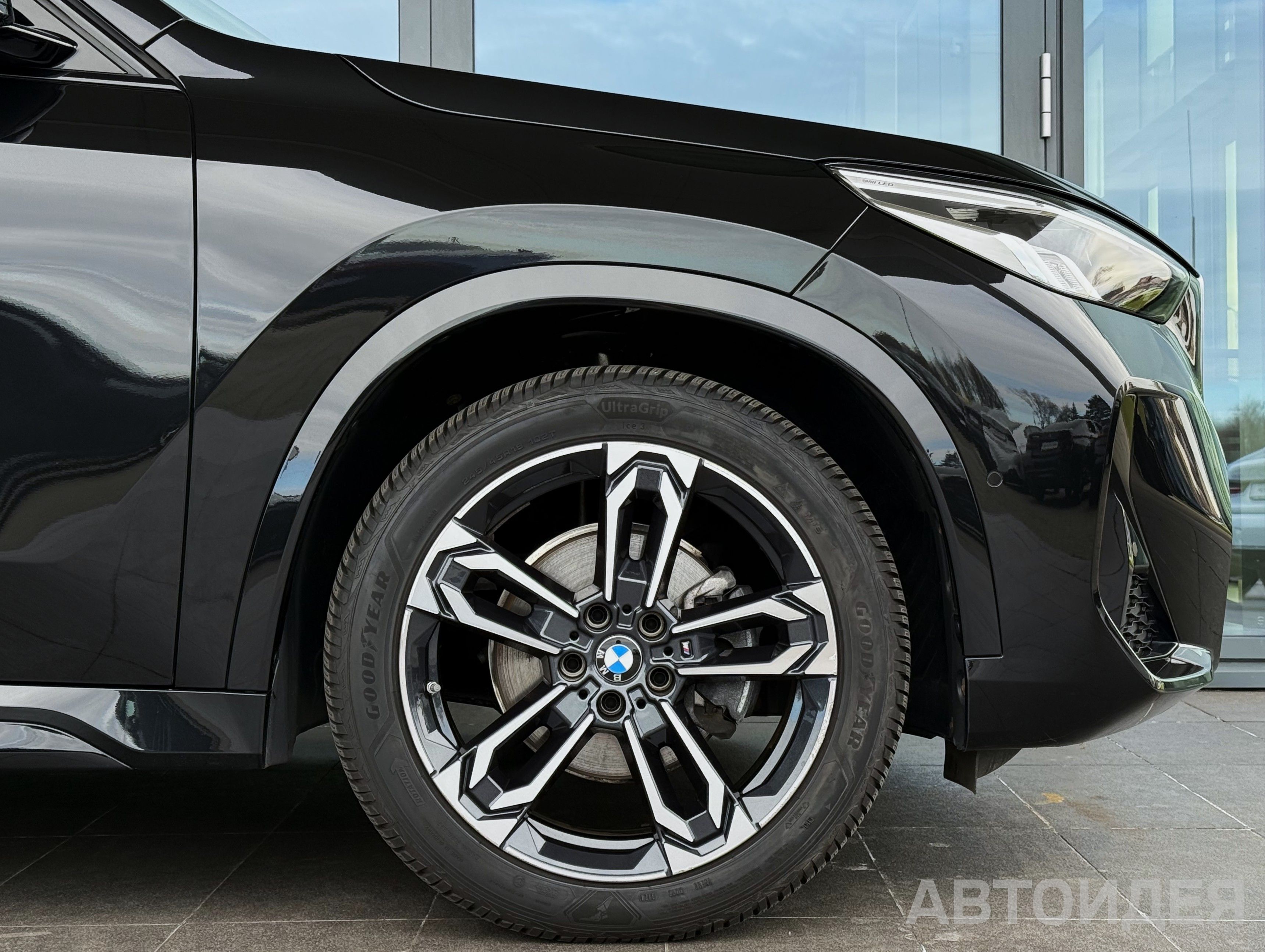 BMW X1 xDrive20i фото 25