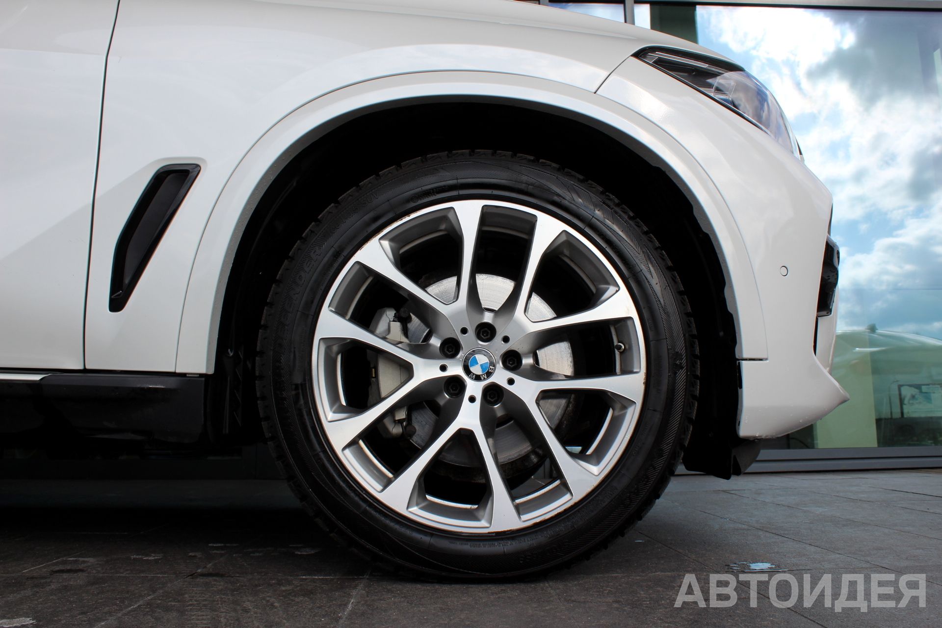 BMW X5 xdrive40i Белый Минерал металлик фото 6