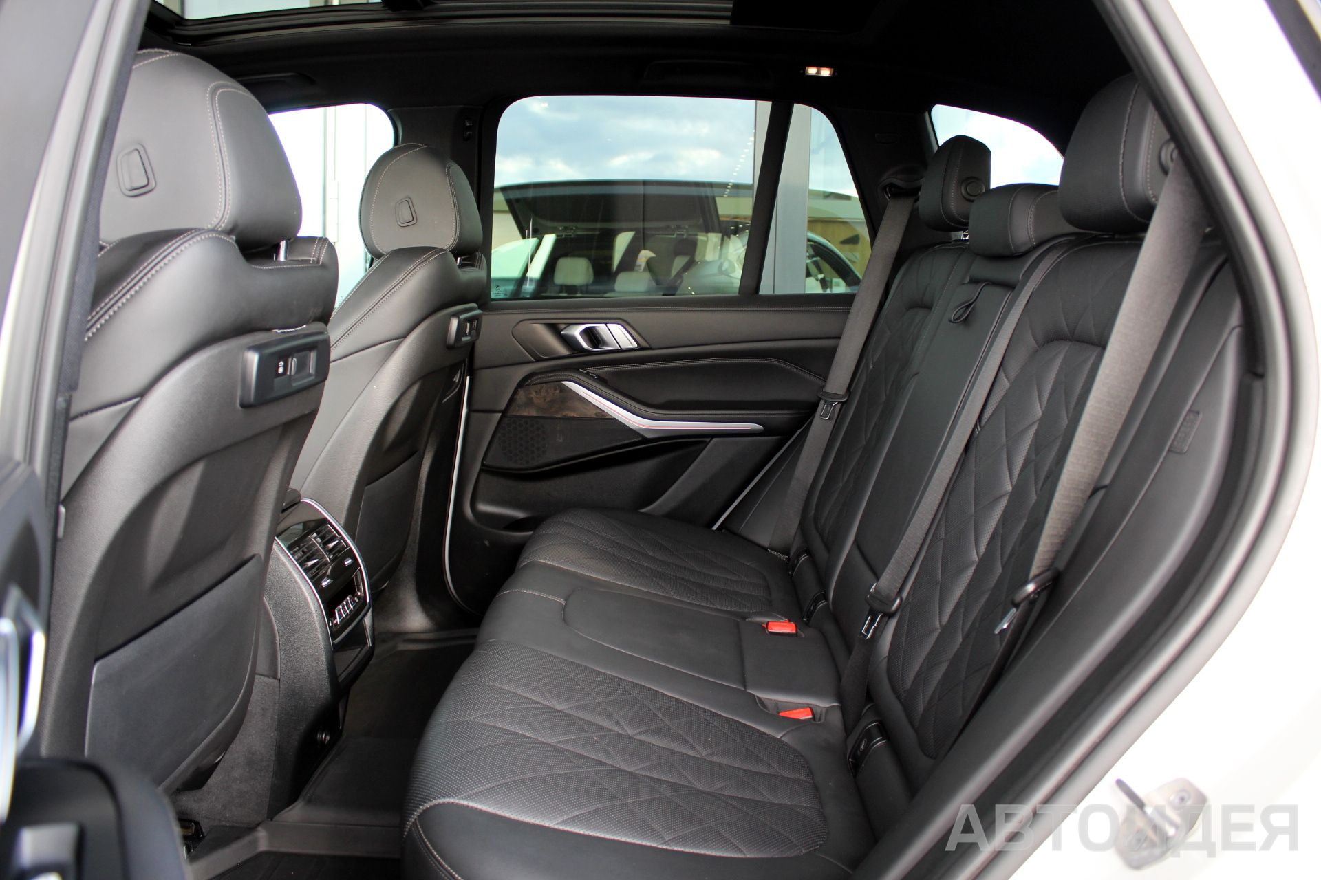 BMW X5 xdrive40i Белый Минерал металлик фото 22