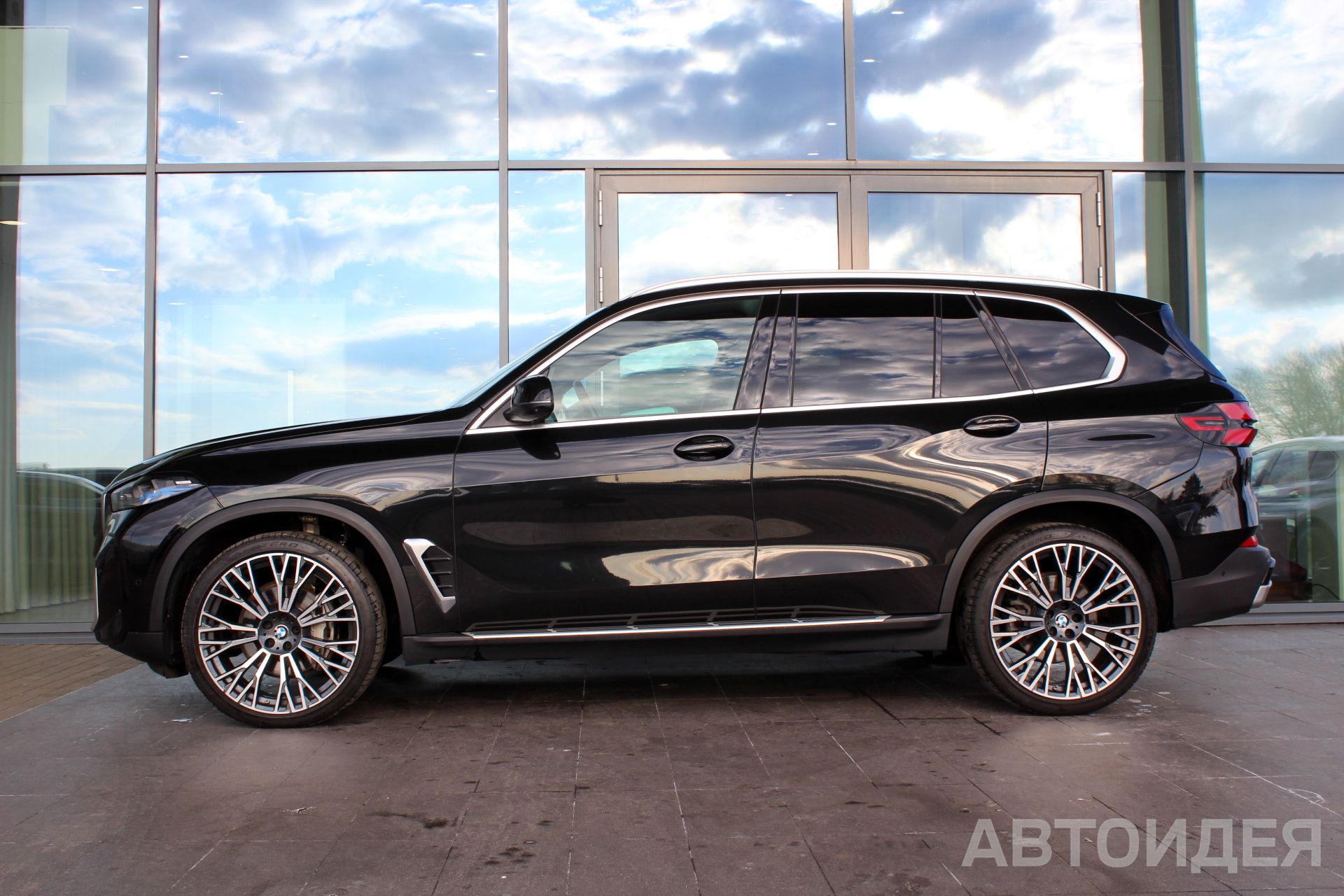 BMW X5 xDrive40i фото 2