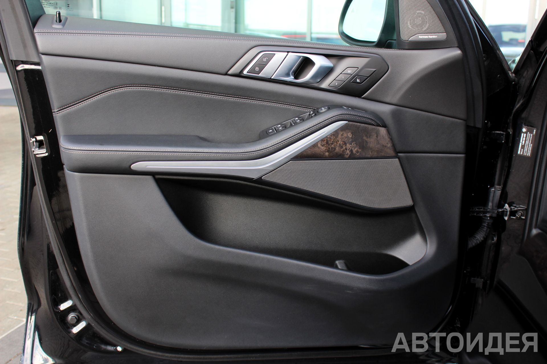 BMW X5 xDrive40i фото 20