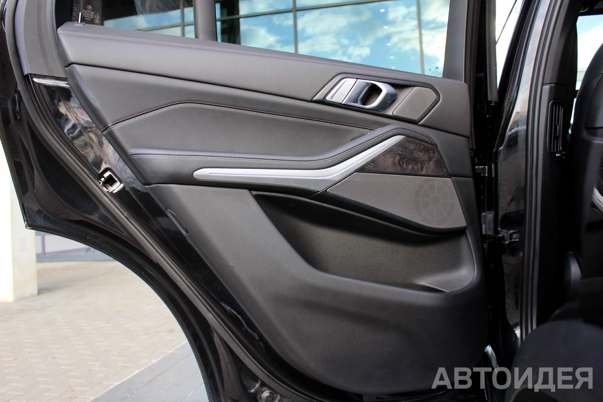 BMW X5 xDrive40i фото 24