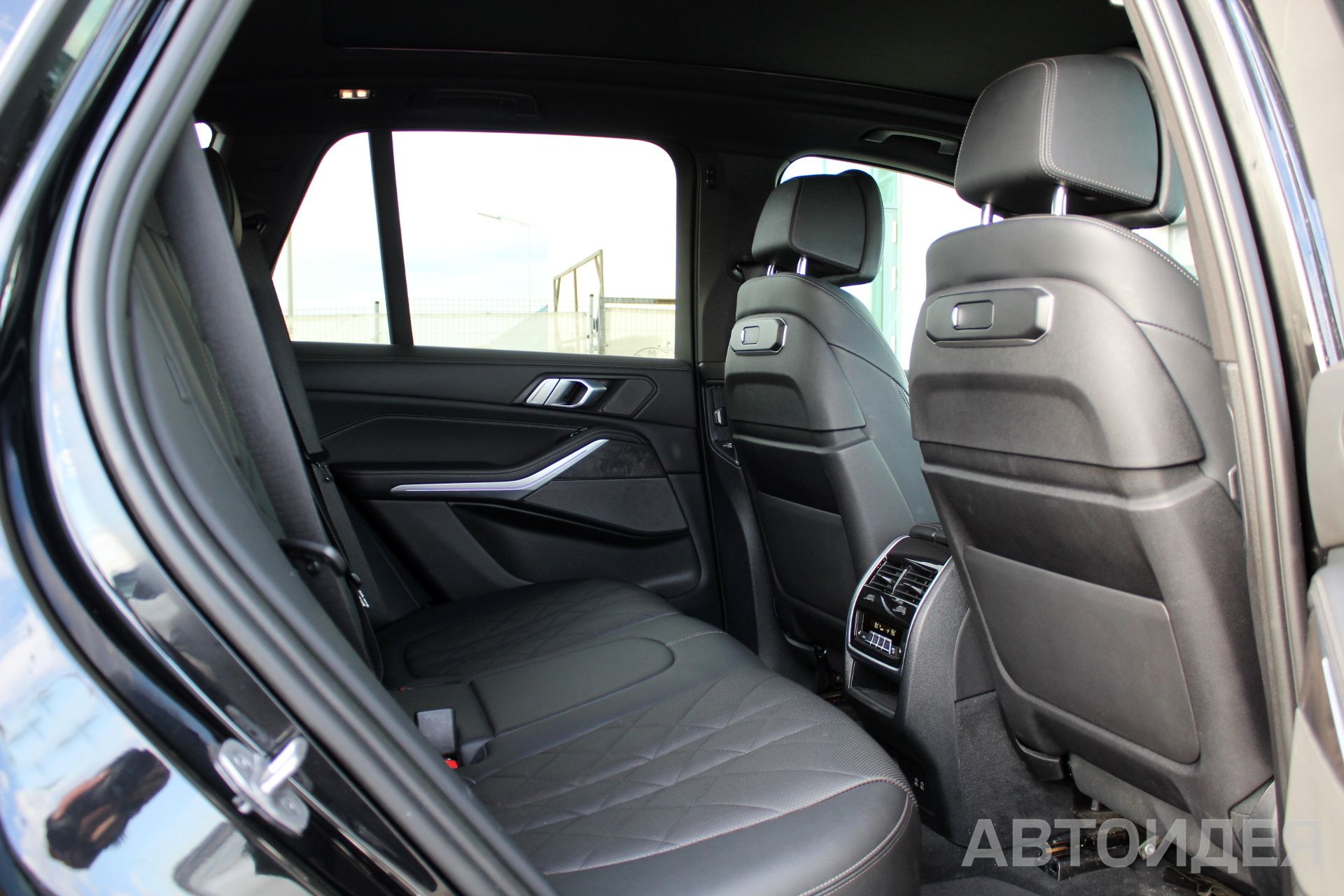 BMW X5 xDrive40i фото 26