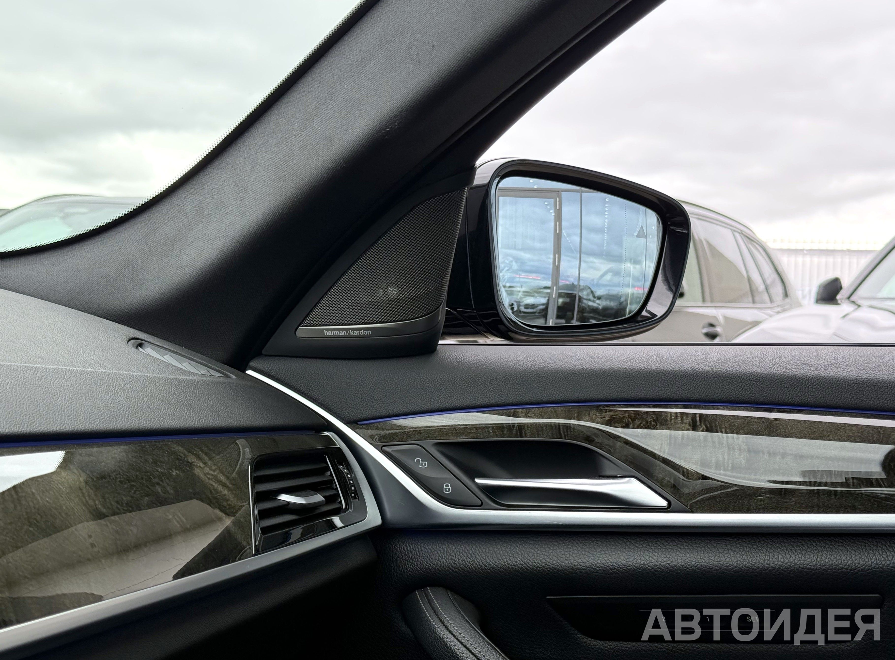 BMW 530d xDrive Sedan фото 24